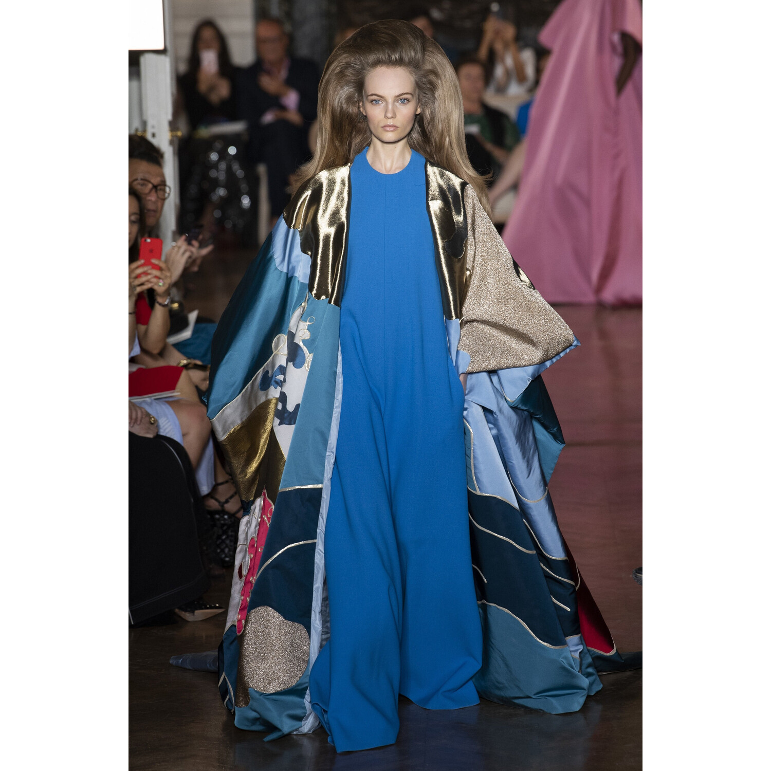 Фото Valentino Fall 2018 Couture Collection / Валентино Осень 2018 Кутюр коллекция