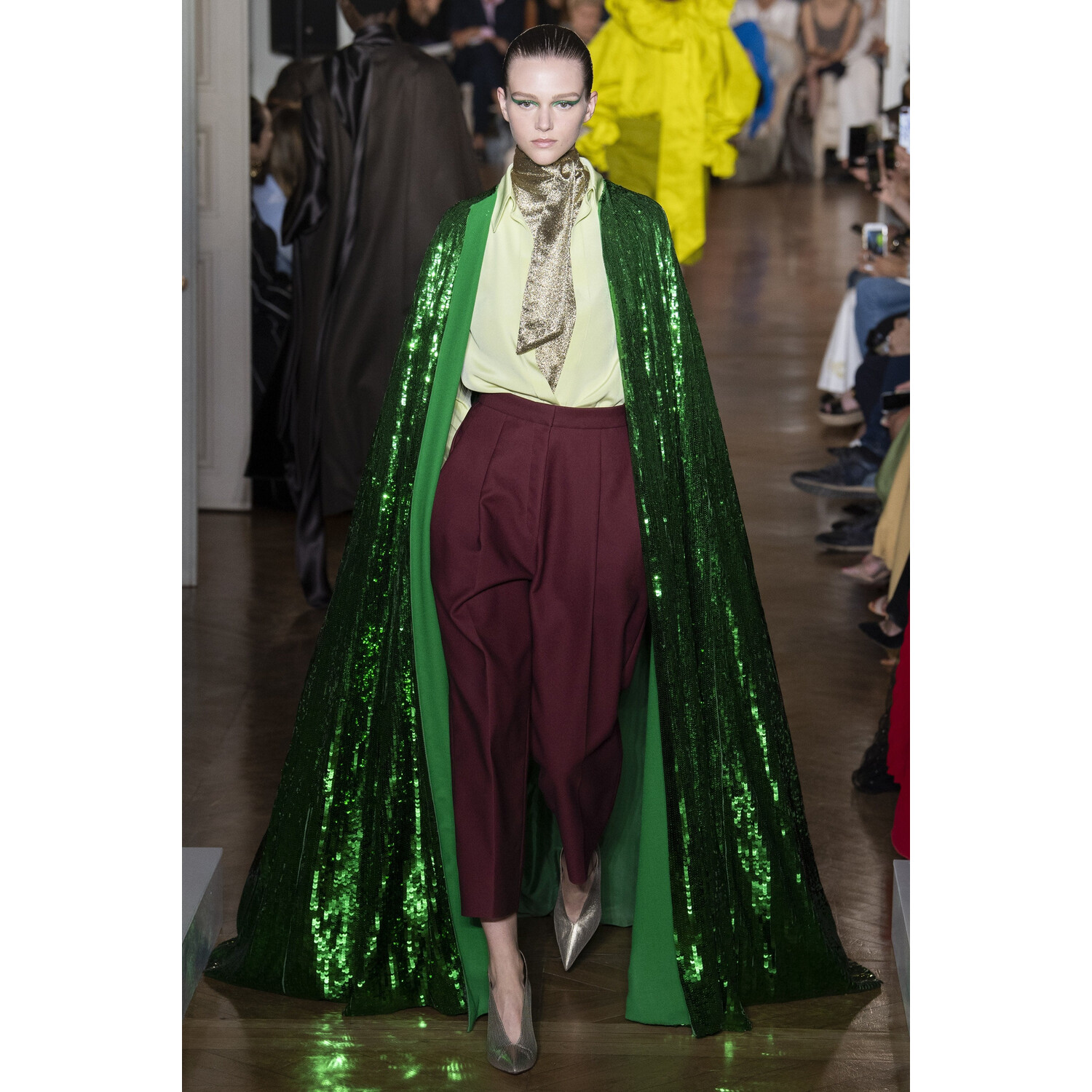 Фото Valentino Fall 2018 Couture Collection / Валентино Осень 2018 Кутюр коллекция