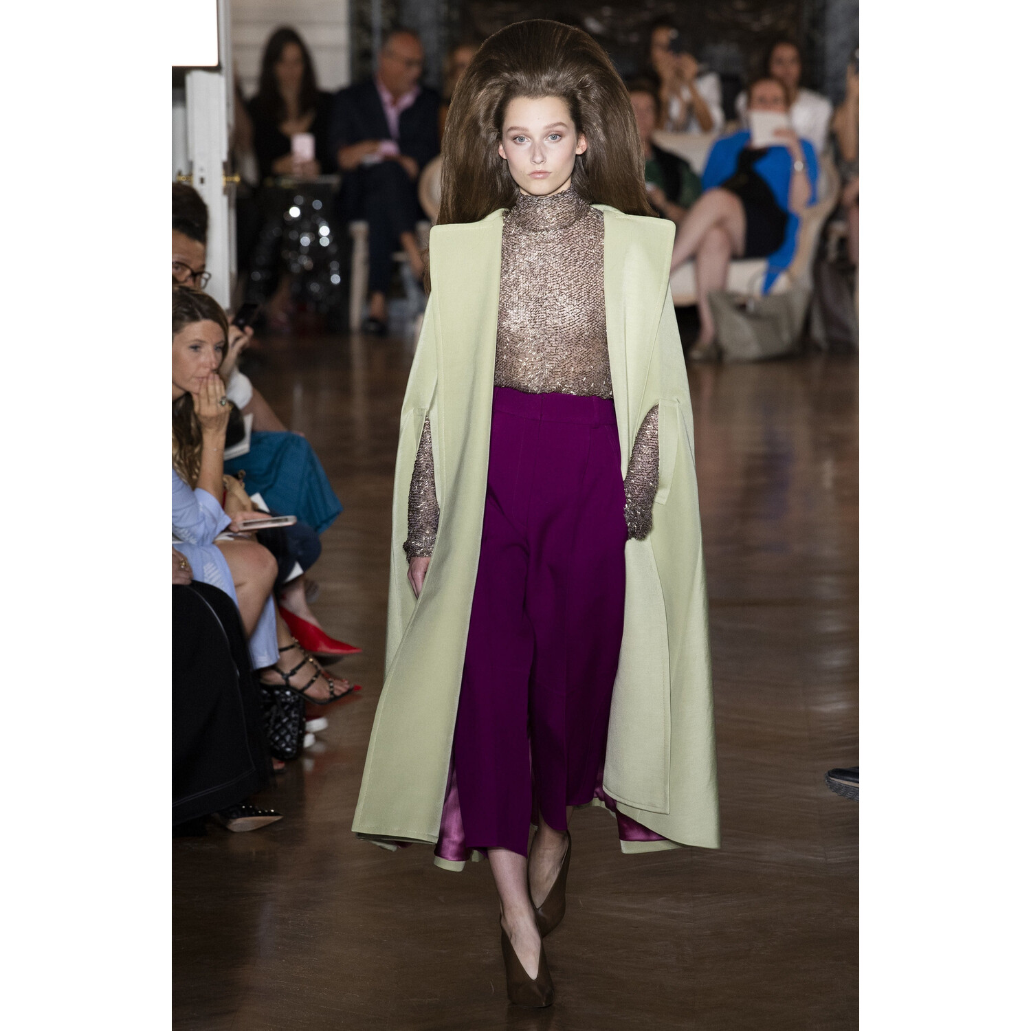 Фото Valentino Fall 2018 Couture Collection / Валентино Осень 2018 Кутюр коллекция