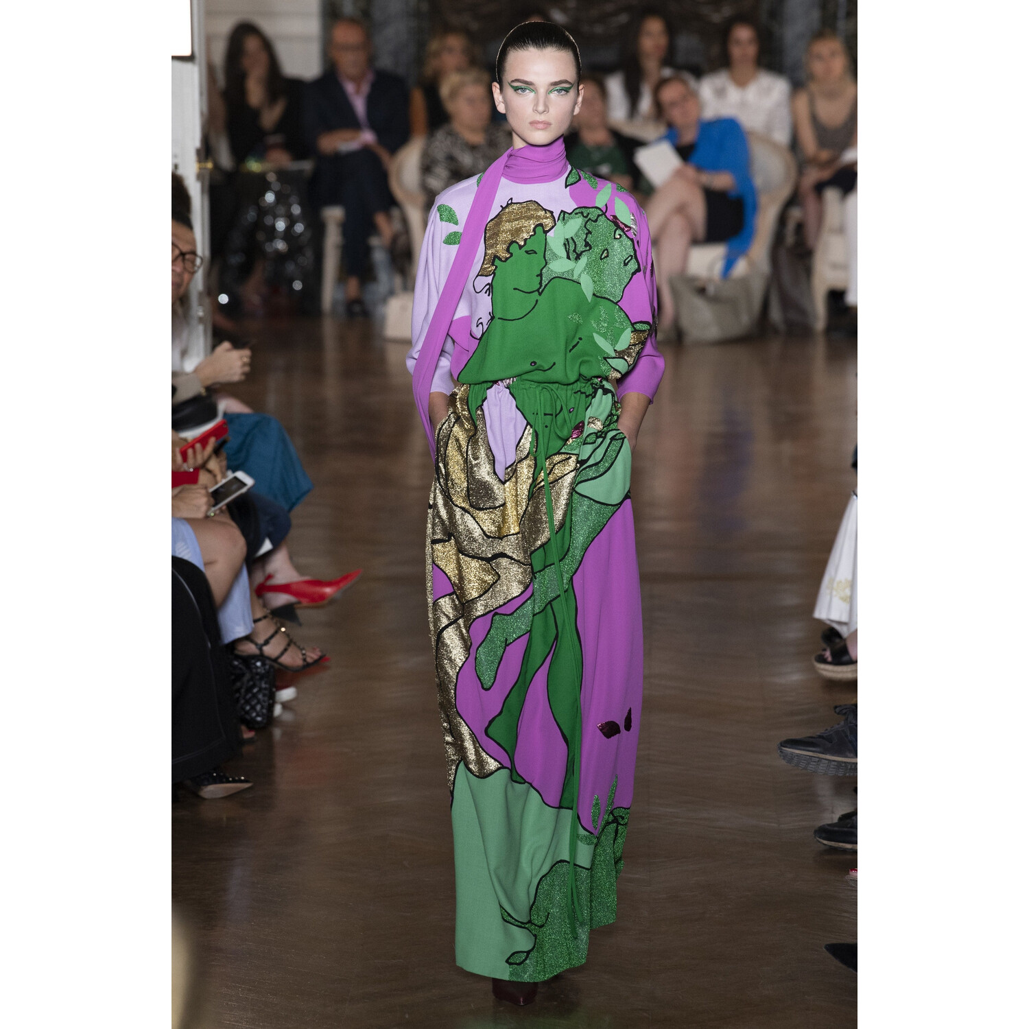Фото Valentino Fall 2018 Couture Collection / Валентино Осень 2018 Кутюр коллекция