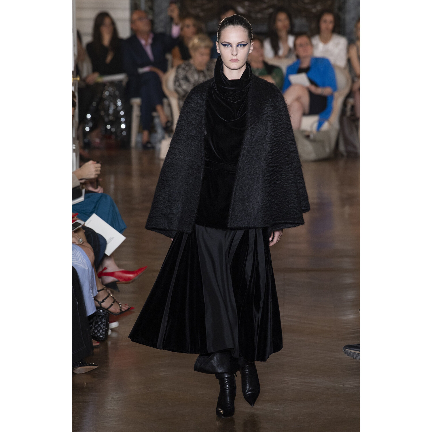 Фото Valentino Fall 2018 Couture Collection / Валентино Осень 2018 Кутюр коллекция