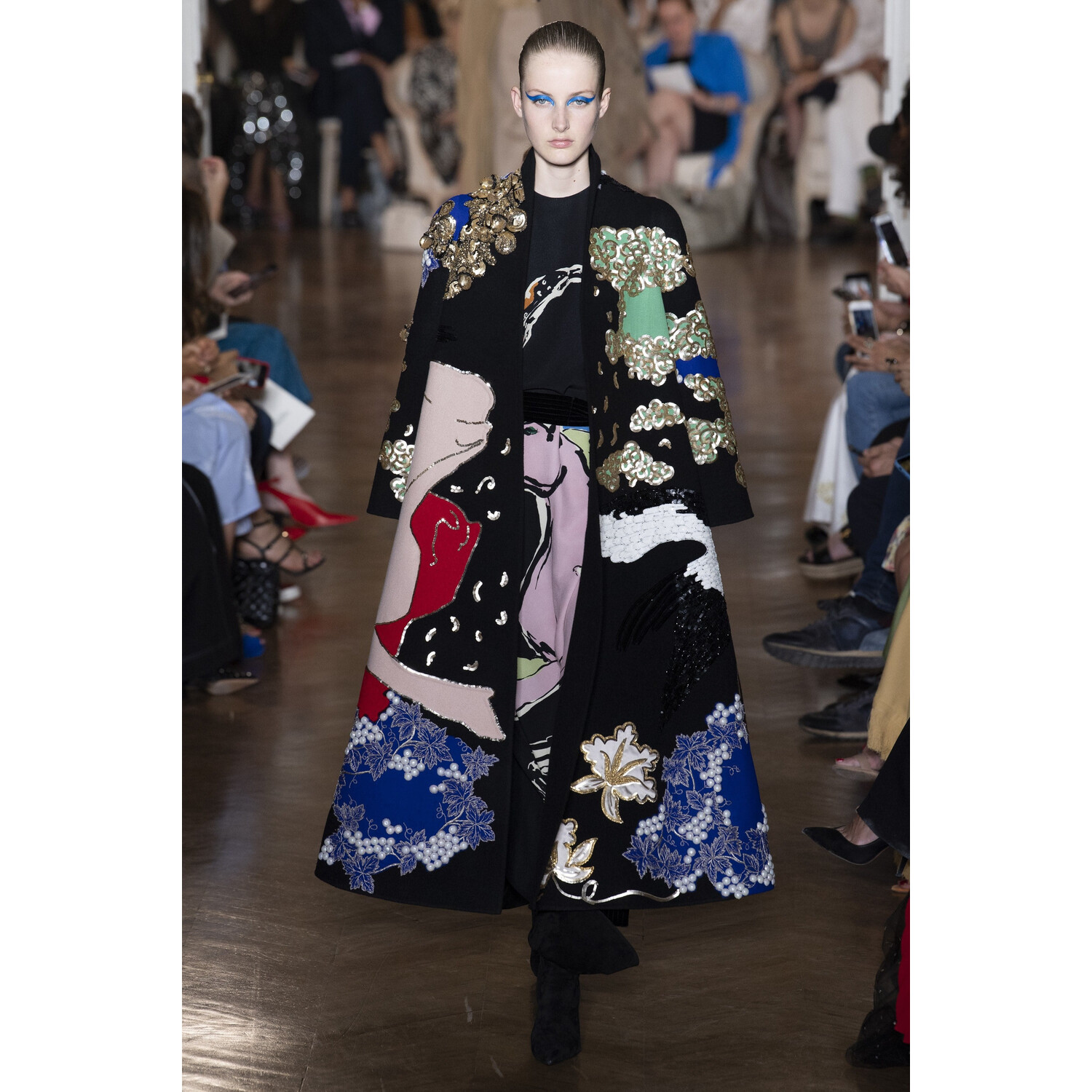 Фото Valentino Fall 2018 Couture Collection / Валентино Осень 2018 Кутюр коллекция