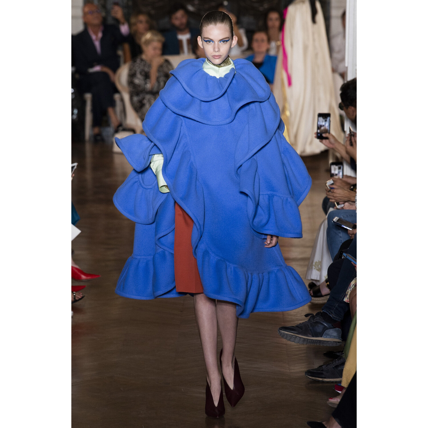 Фото Valentino Fall 2018 Couture Collection / Валентино Осень 2018 Кутюр коллекция