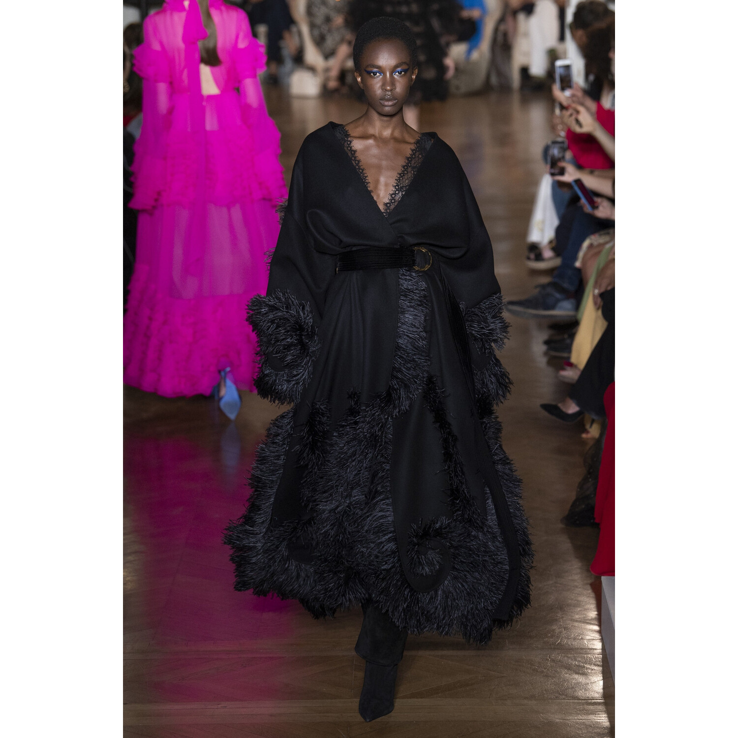 Фото ValValentino Fall 2018 Couture Collection / Валентино Осень 2018 Кутюр коллекция