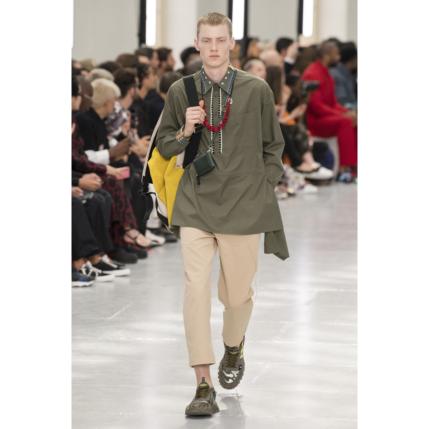 Фото Valentino Spring 2020 Menswear Collection / Valentino весна- лето 2020 / Неделя моды: Париж