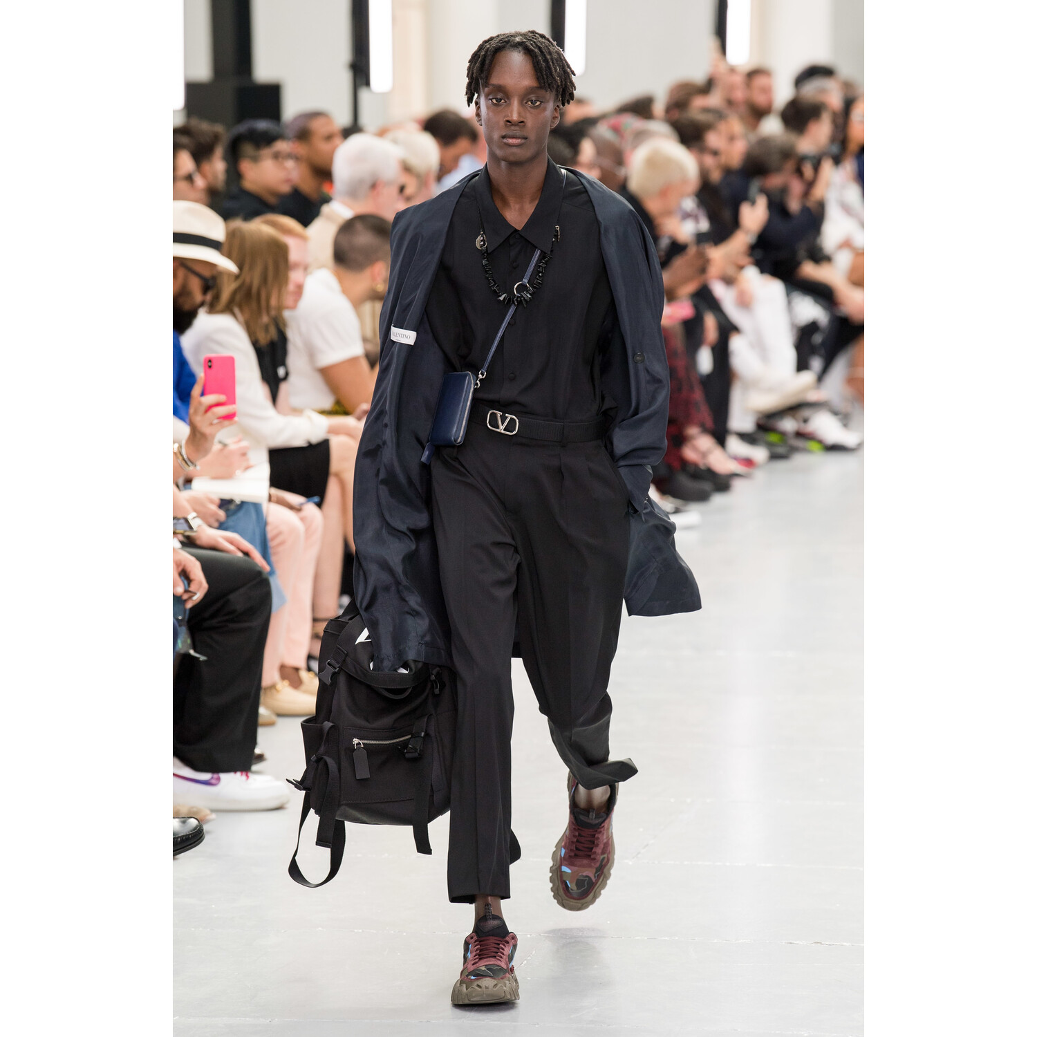 Фото Valentino Spring 2020 Menswear Collection / Valentino весна- лето 2020 / Неделя моды: Париж