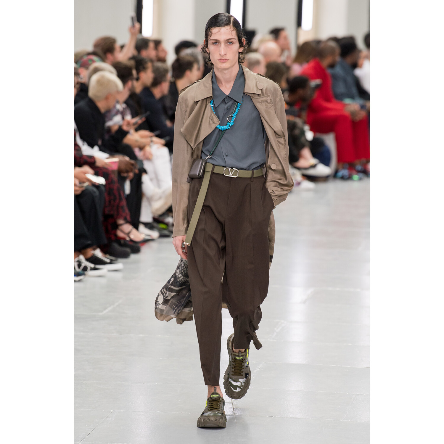 Фото Valentino Spring 2020 Menswear Collection / Valentino весна- лето 2020 / Неделя моды: Париж
