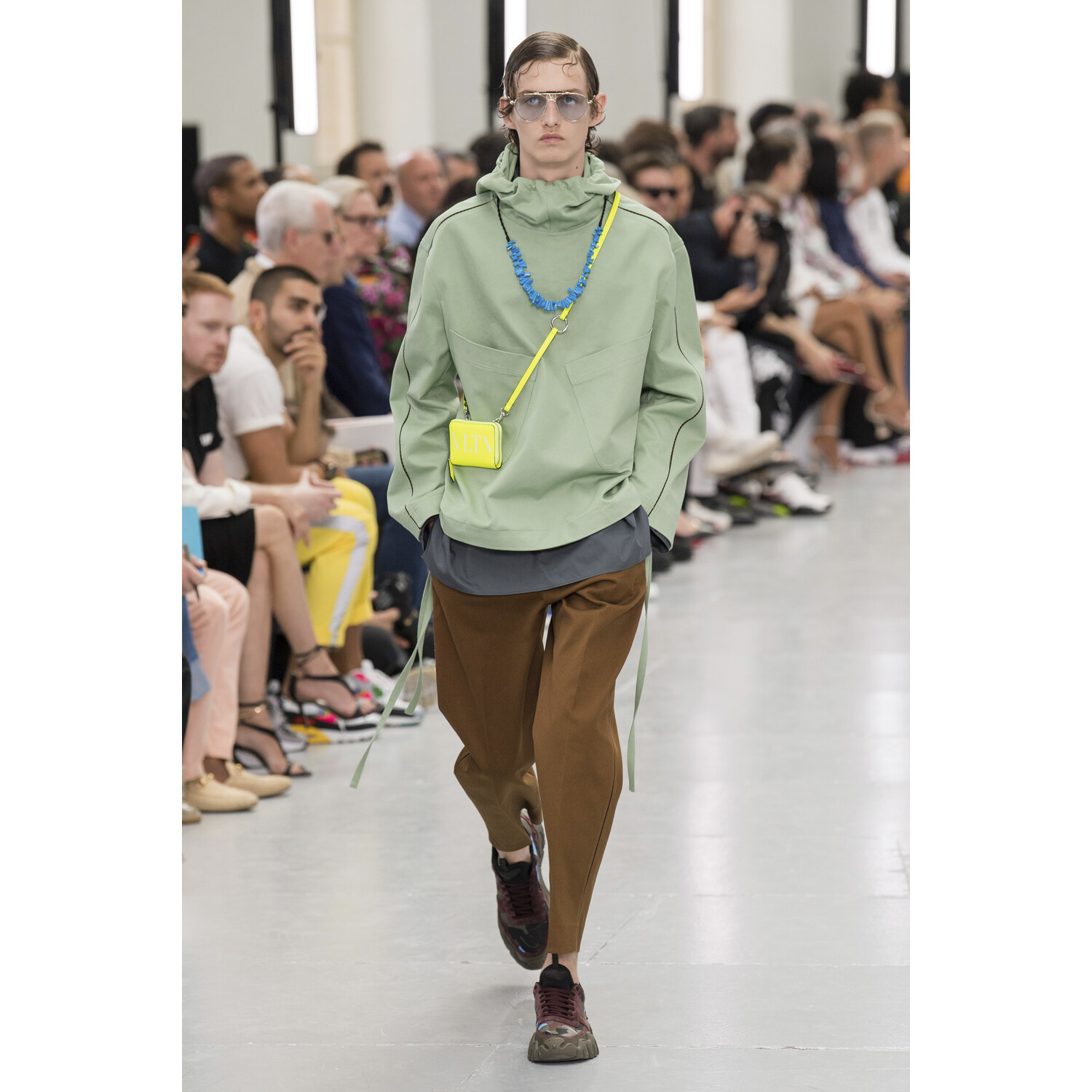Фото Valentino Spring 2020 Menswear Collection / Valentino весна- лето 2020 / Неделя моды: Париж