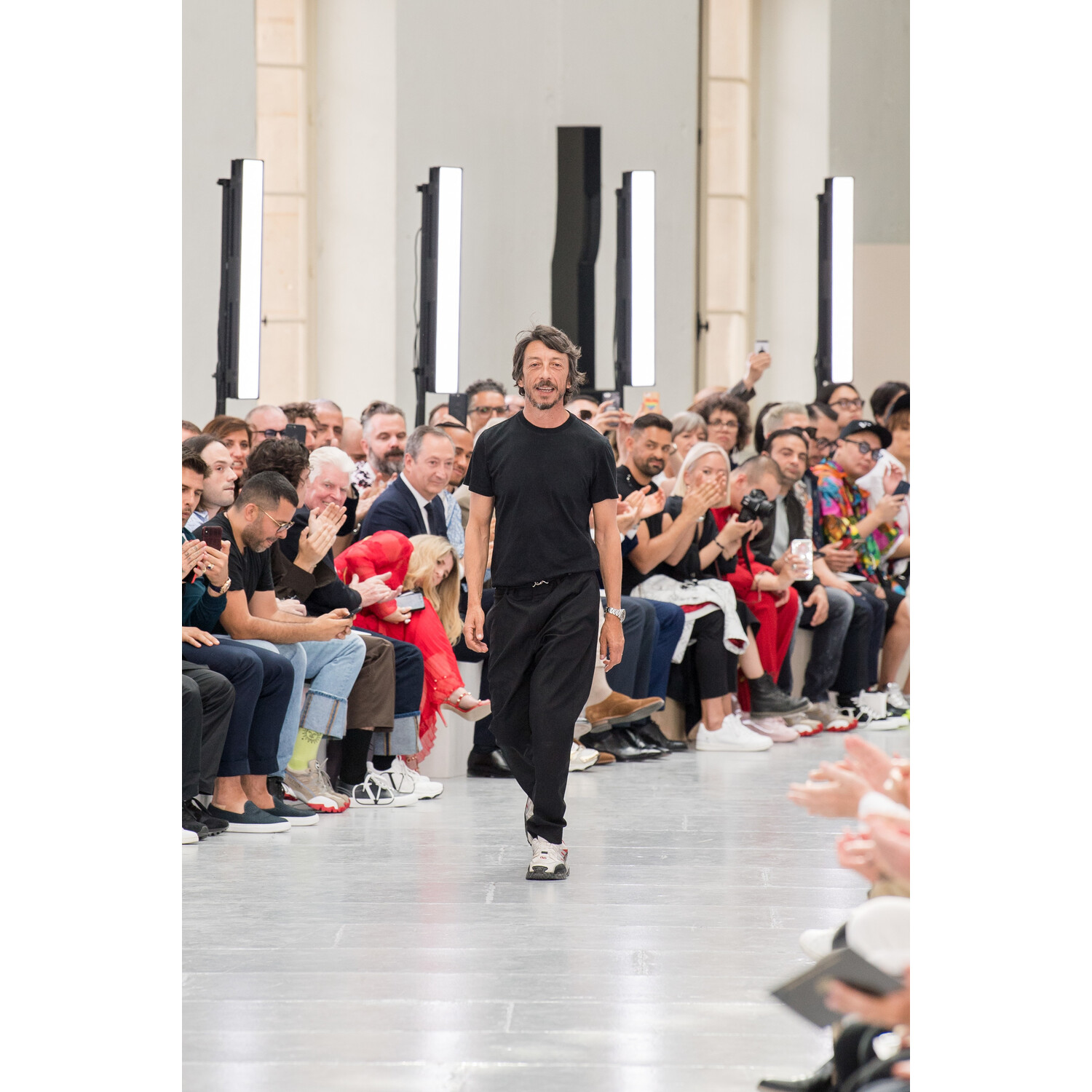Фото Valentino Spring 2020 Menswear Collection / Valentino весна- лето 2020 / Неделя моды: Париж