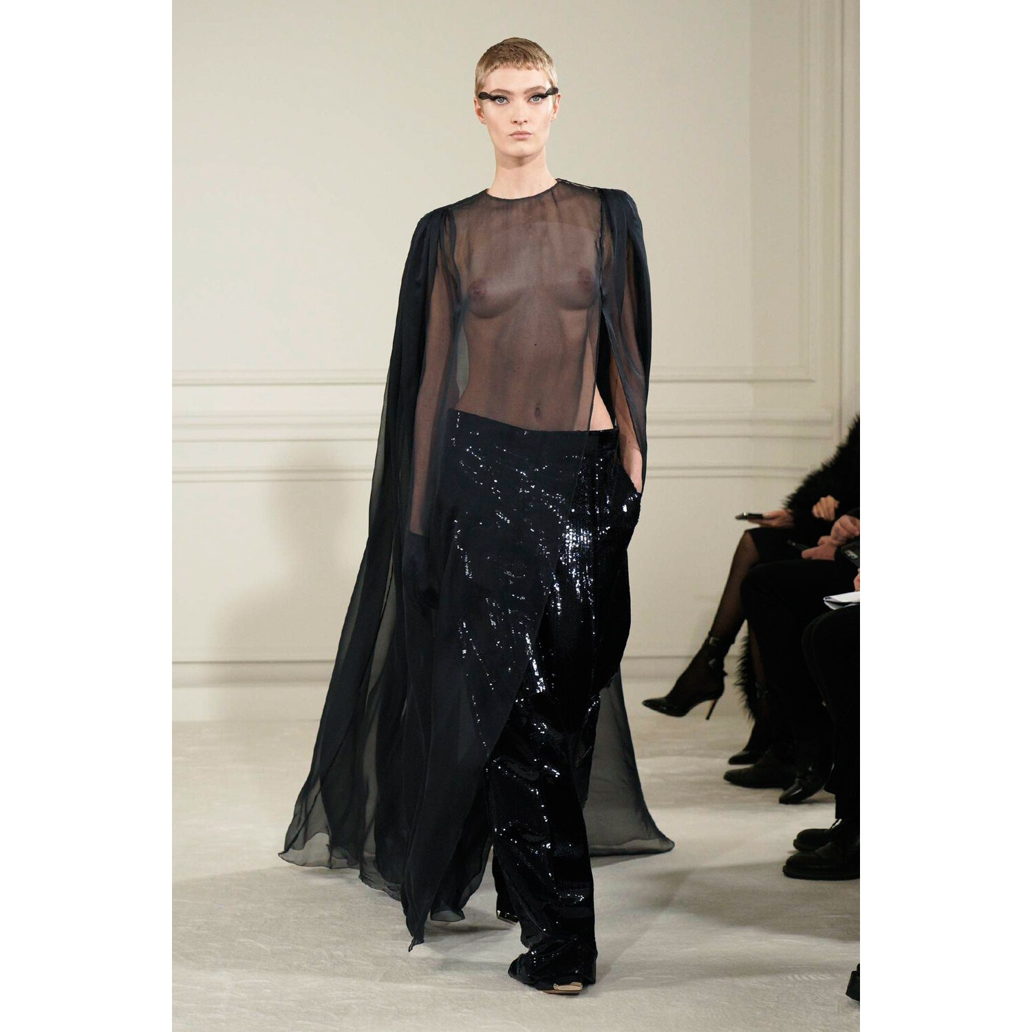 Фото Valentino Couture Spring 2022 Collection / Valentino Couture весна-лето 2022
