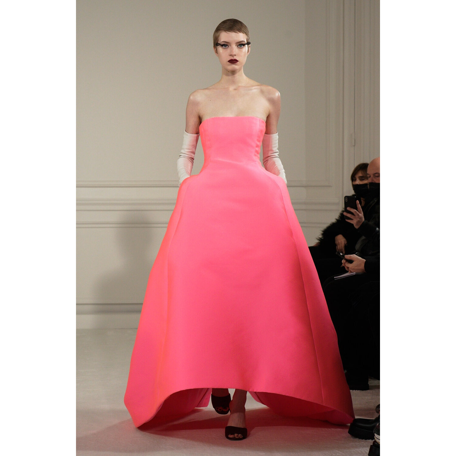 Фото Valentino Couture Spring 2022 Collection / Valentino Couture весна-лето 2022