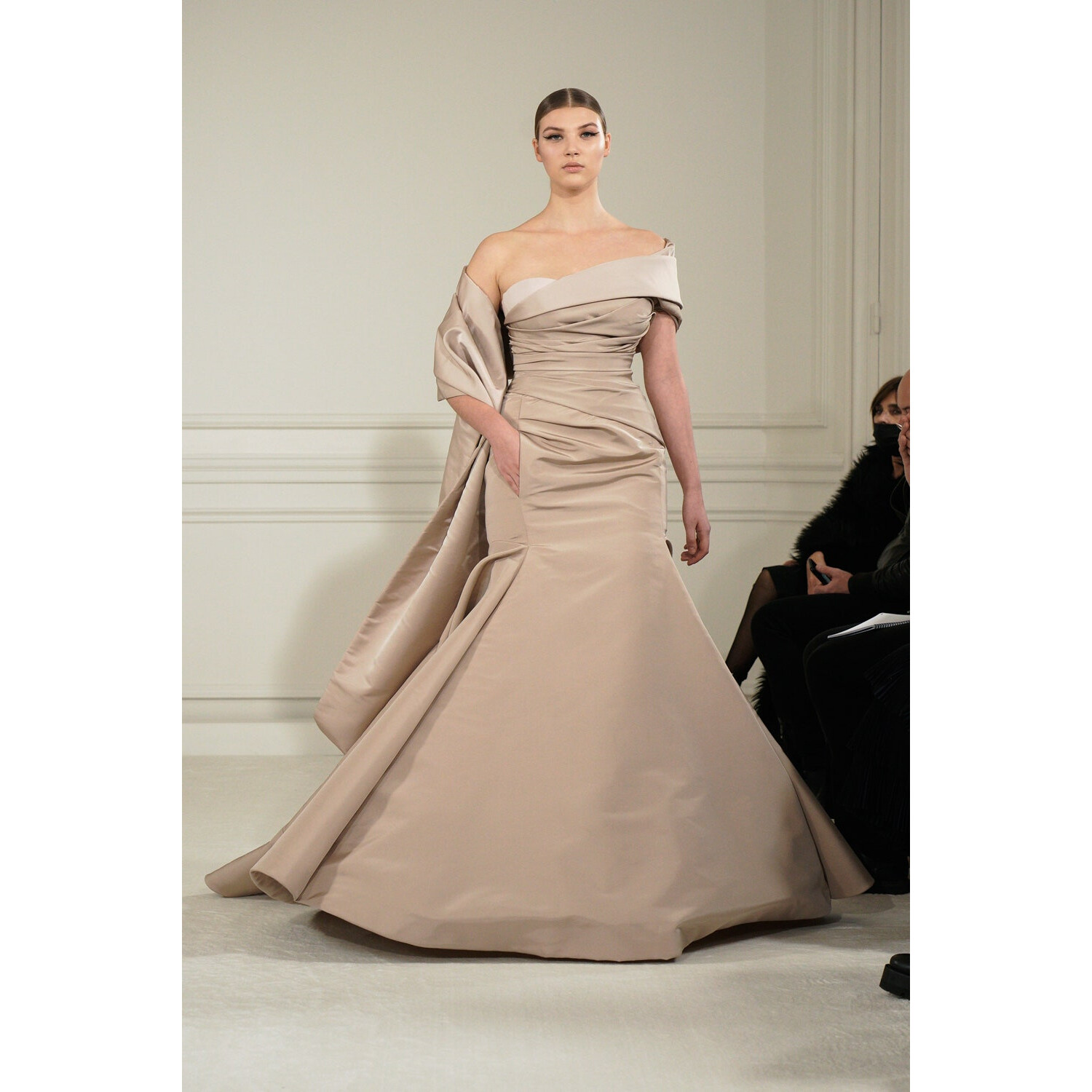 Фото Valentino Couture Spring 2022 Collection / Valentino Couture весна-лето 2022