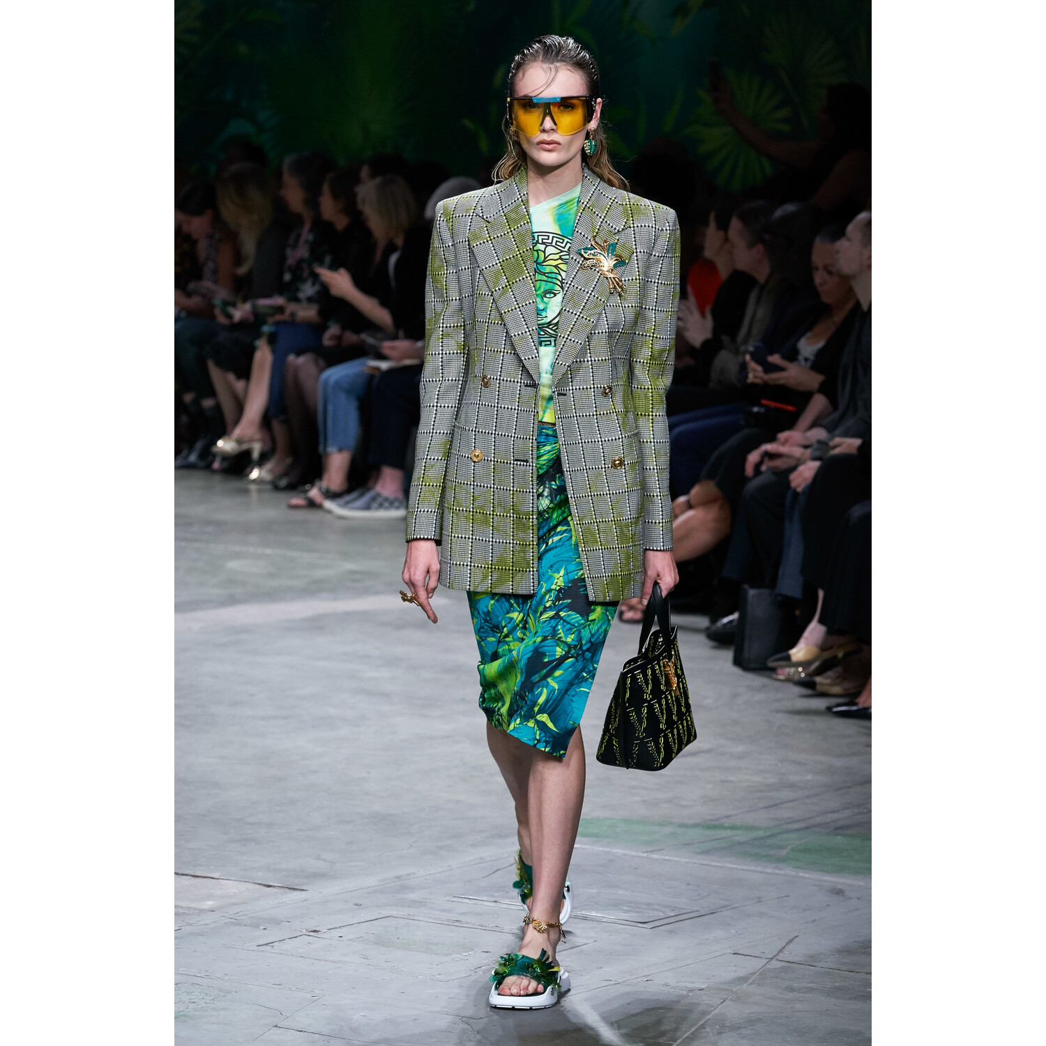 Фото Versace Spring 2020 / Versace весна-лето 2020 / Неделя моды: Милан