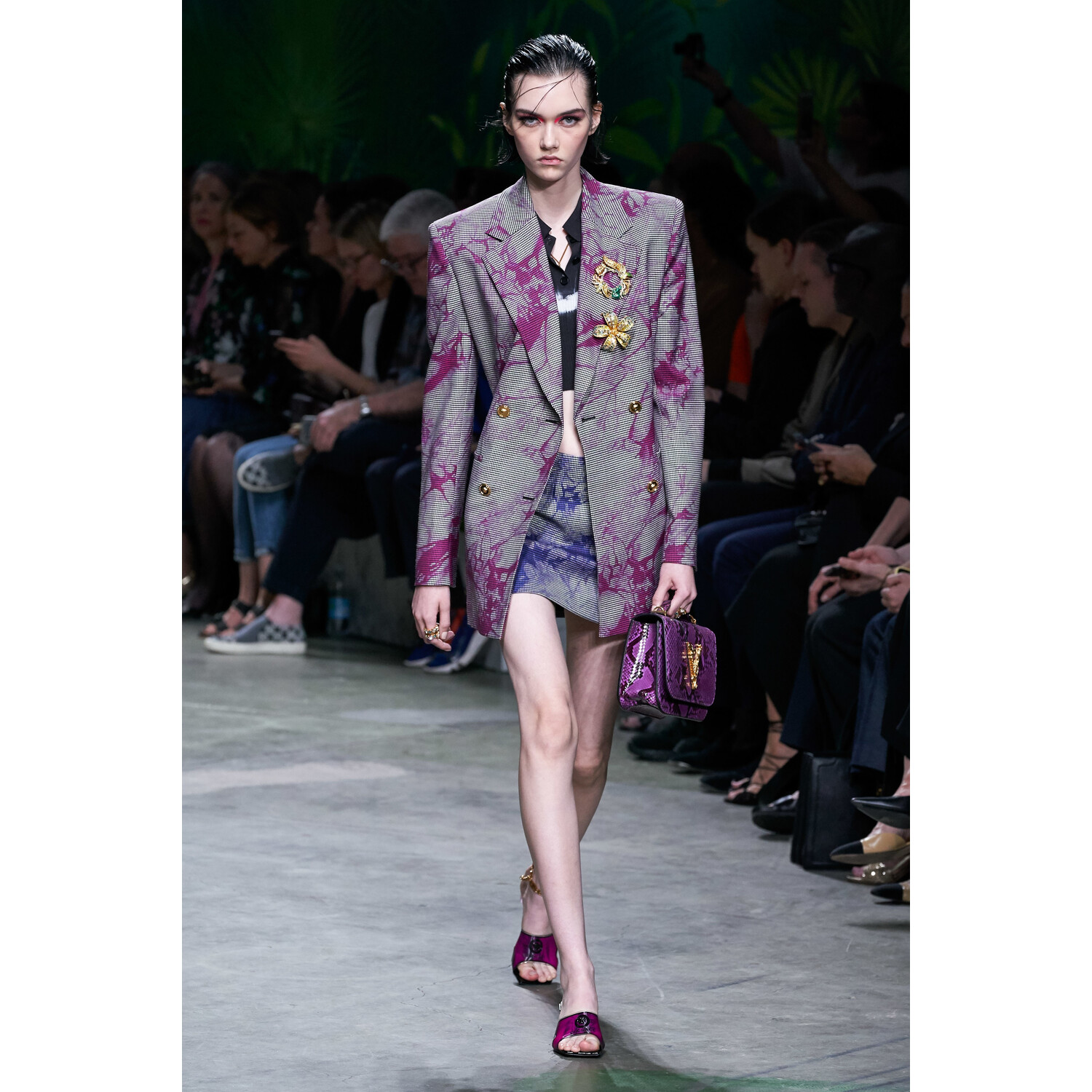 Фото Versace Spring 2020 / Versace весна-лето 2020 / Неделя моды: Милан