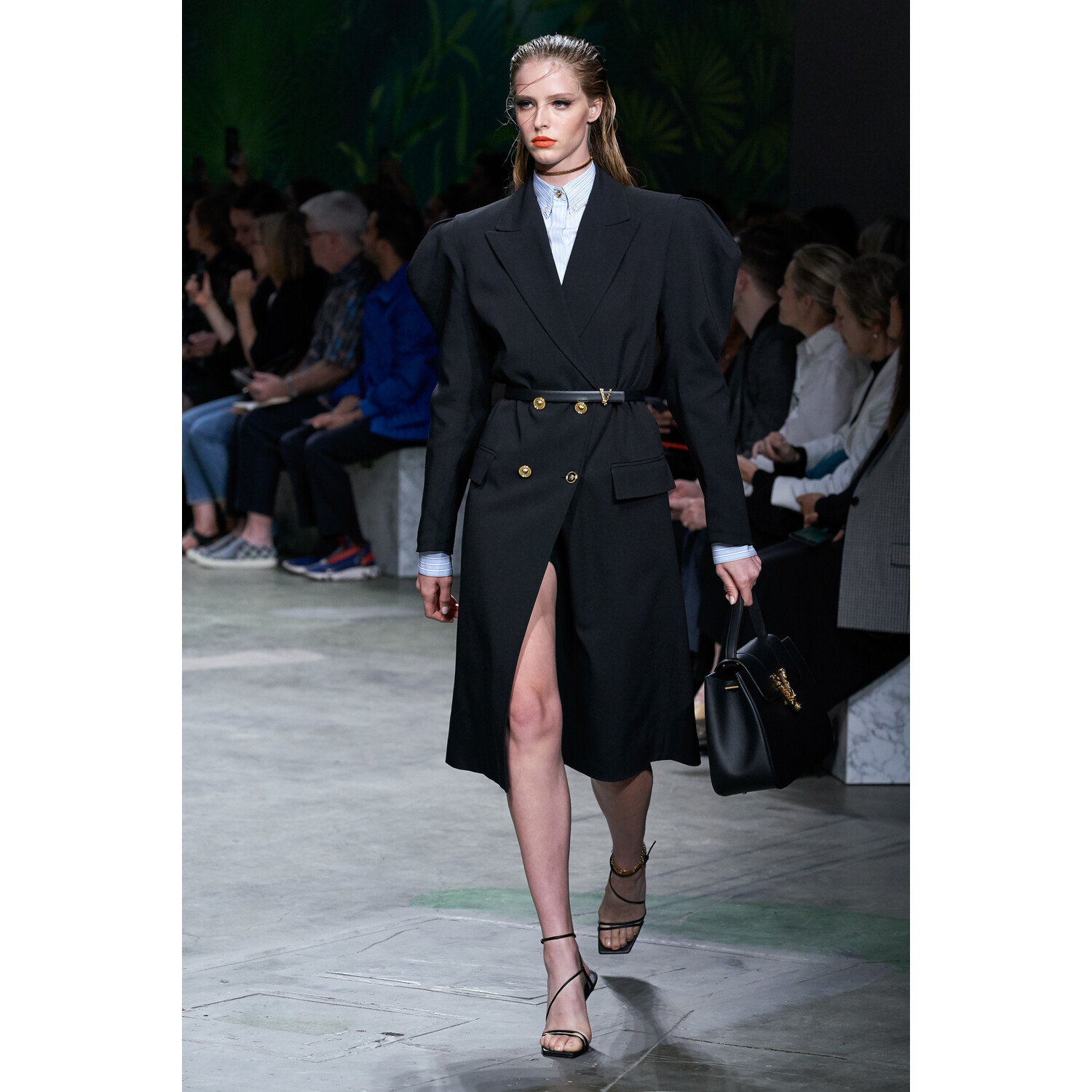Фото Versace Spring 2020 / Versace весна-лето 2020 / Неделя моды: Милан