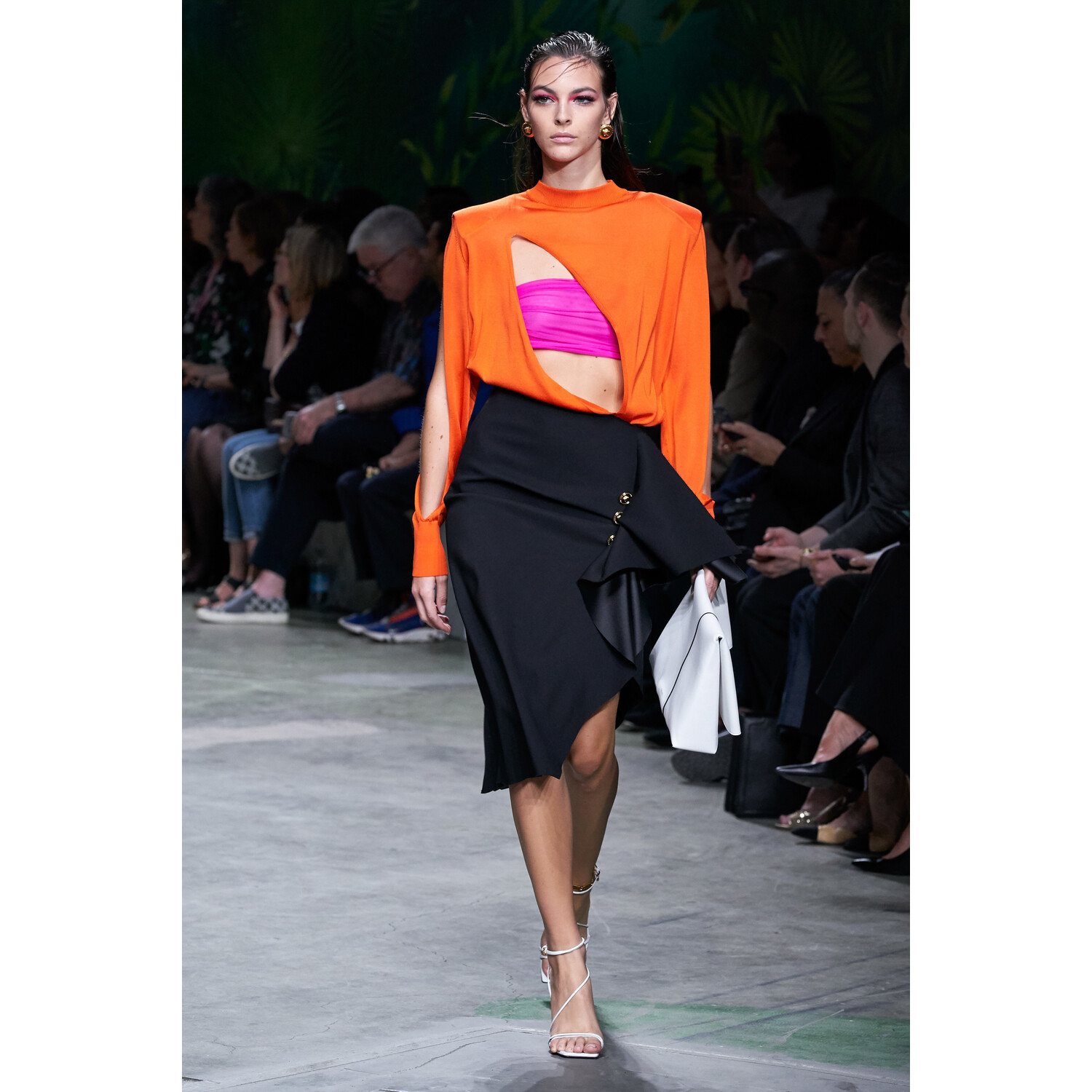 Фото Versace Spring 2020 / Versace весна-лето 2020 / Неделя моды: Милан