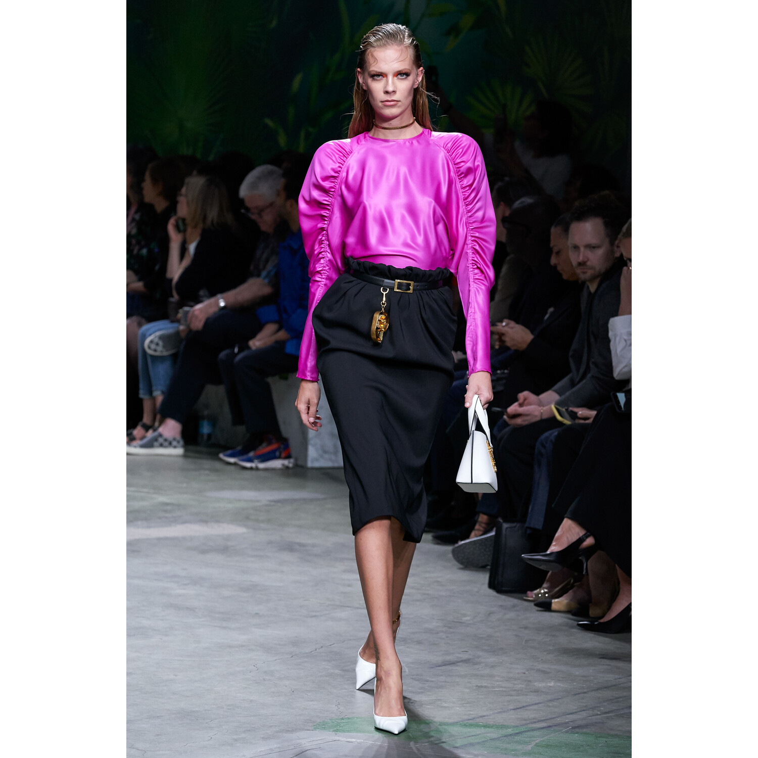 Фото Versace Spring 2020 / Versace весна-лето 2020 / Неделя моды: Милан