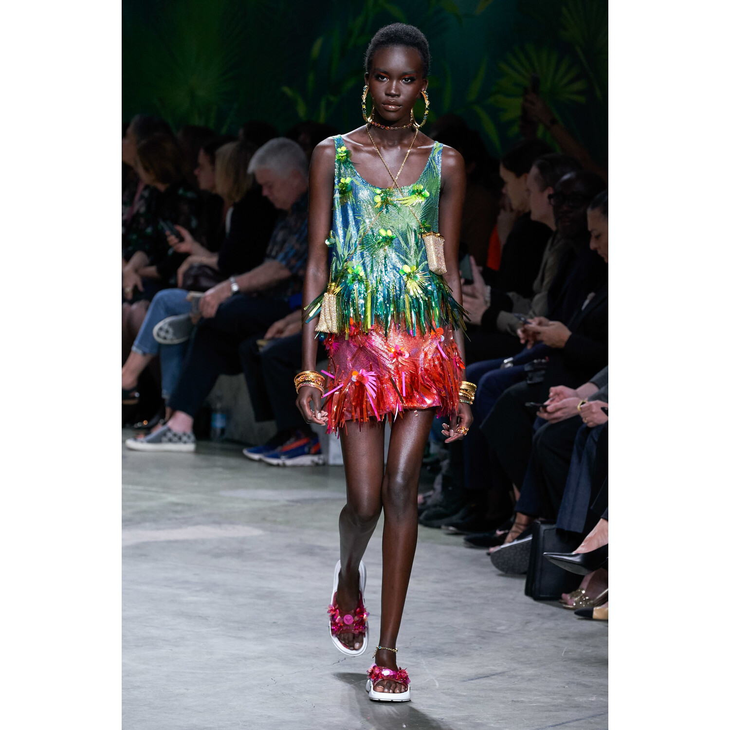 Фото Versace Spring 2020 / Versace весна-лето 2020 / Неделя моды: Милан