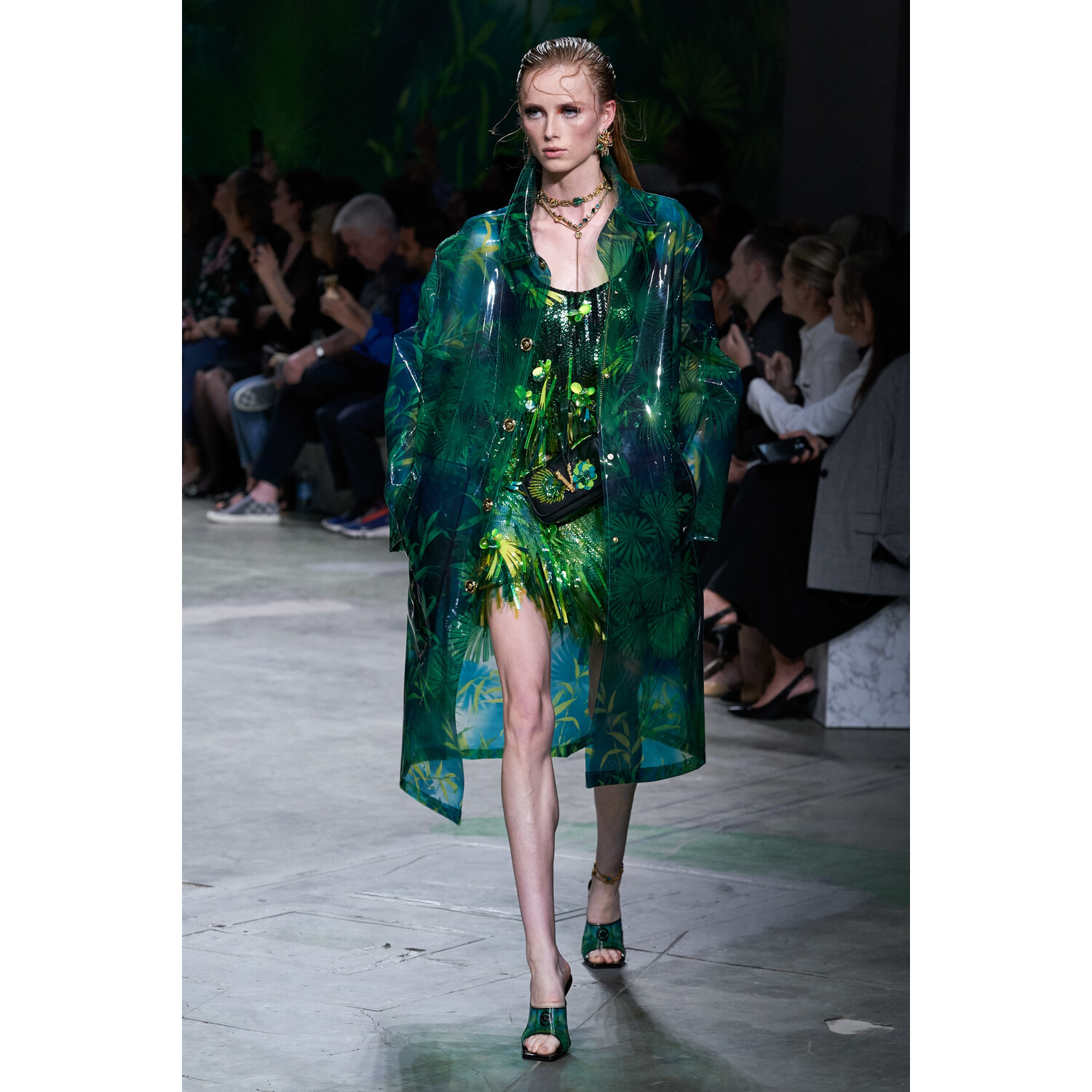 Фото Versace Spring 2020 / Versace весна-лето 2020 / Неделя моды: Милан