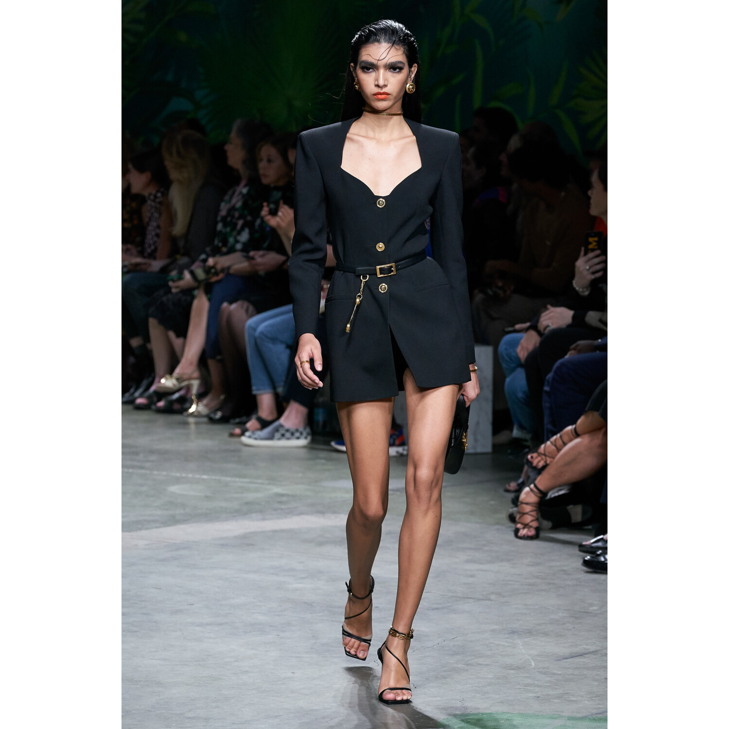 Фото Versace Spring 2020 / Versace весна-лето 2020 / Неделя моды: Милан
