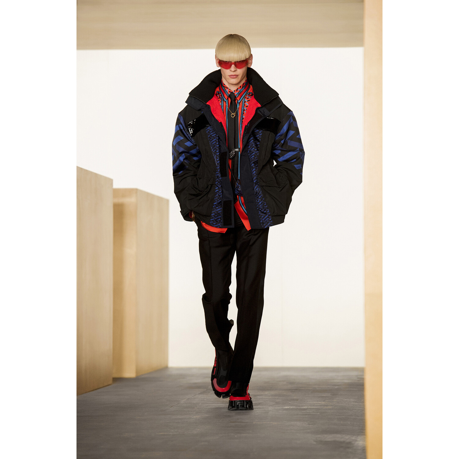 Фото Versace Fall-Winter 2021 Ready-to-Wear Collection / Коллекция Versace осень-зима 2021