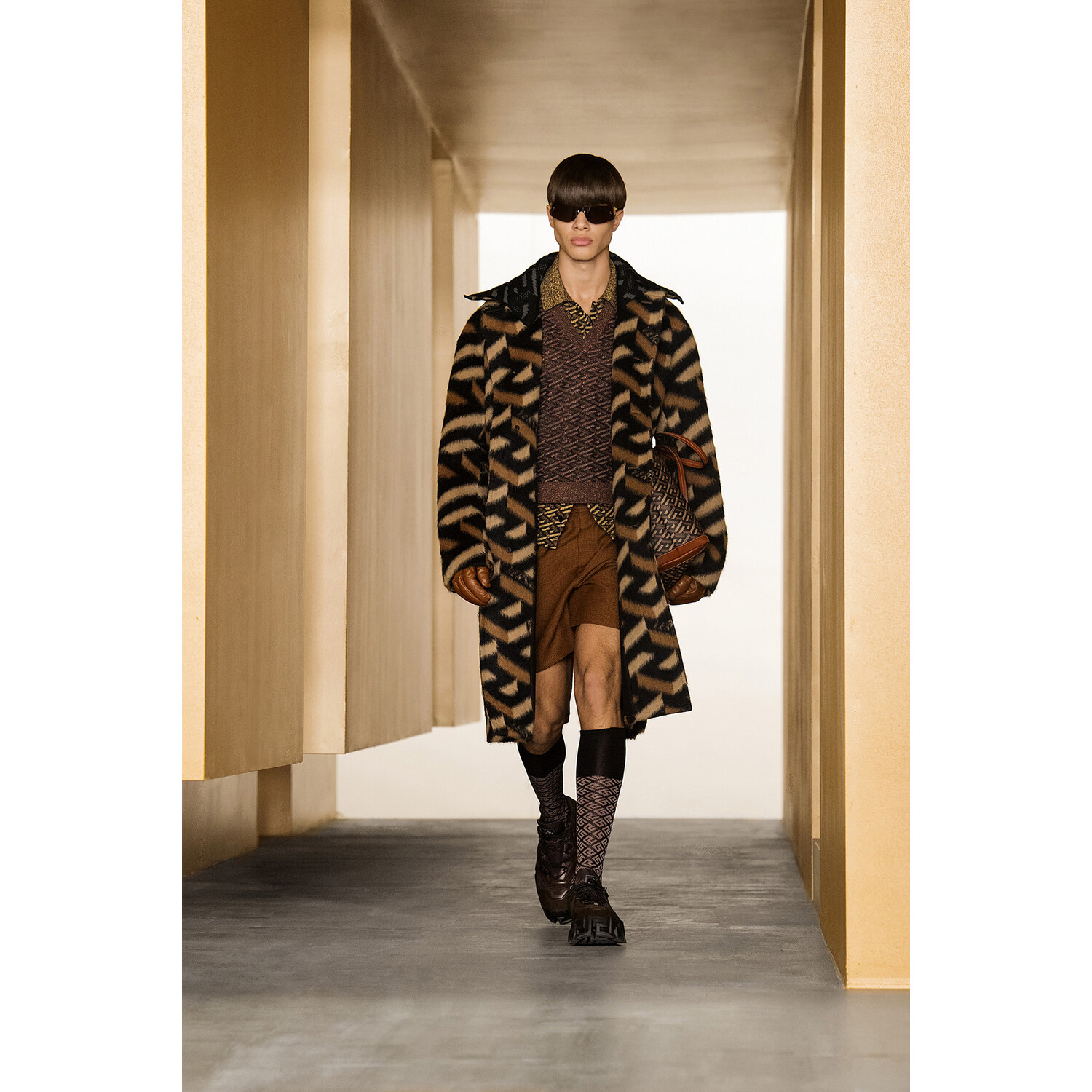 Фото Versace Fall-Winter 2021 Ready-to-Wear Collection / Коллекция Versace осень-зима 2021