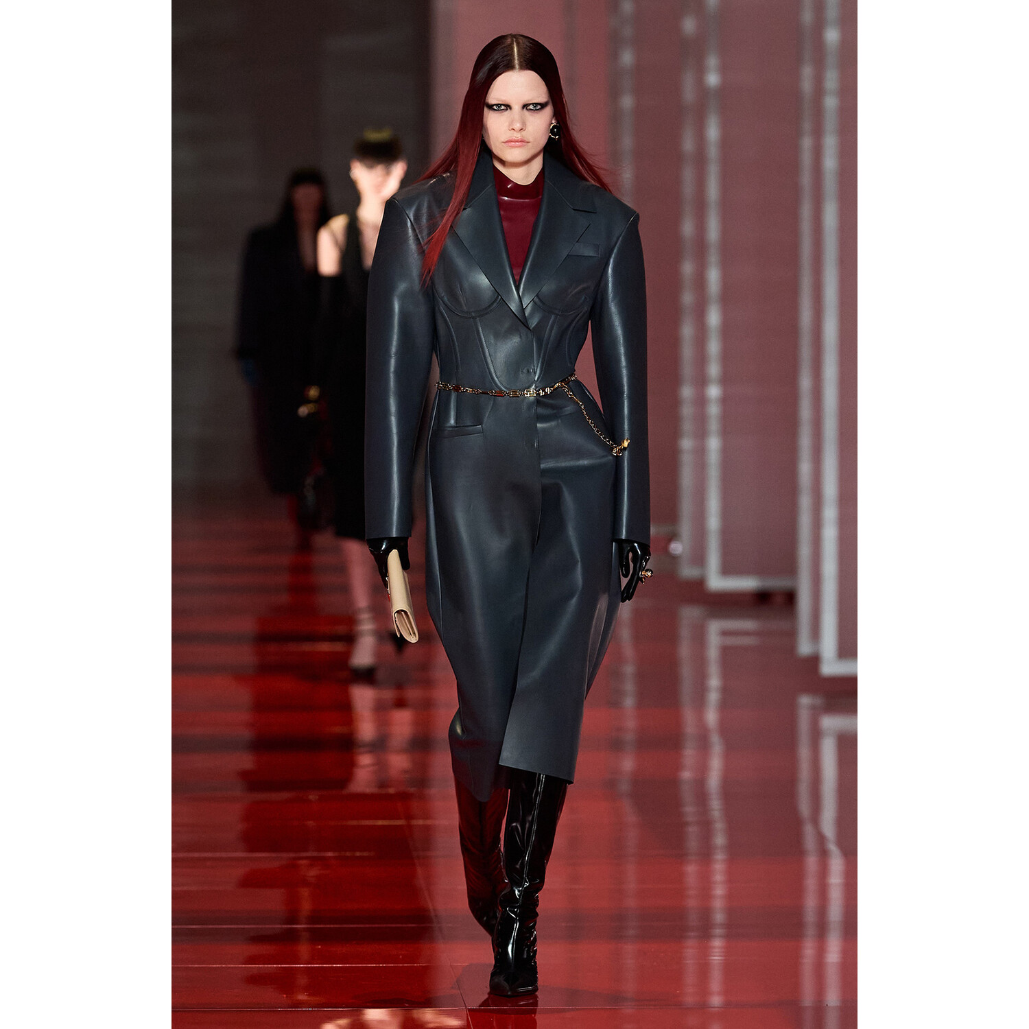 Фото Versace Fall 2022 Collection / Versace осень-зима 2022