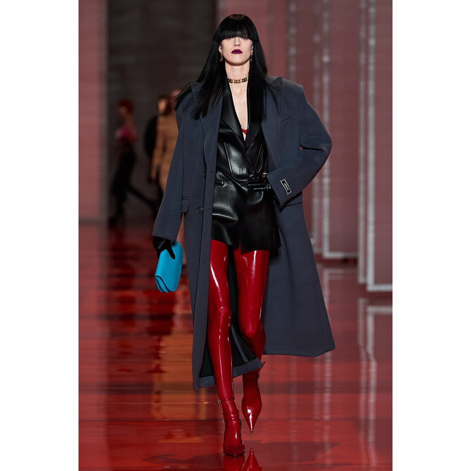 Фото Versace Fall 2022 Collection / Versace осень-зима 2022