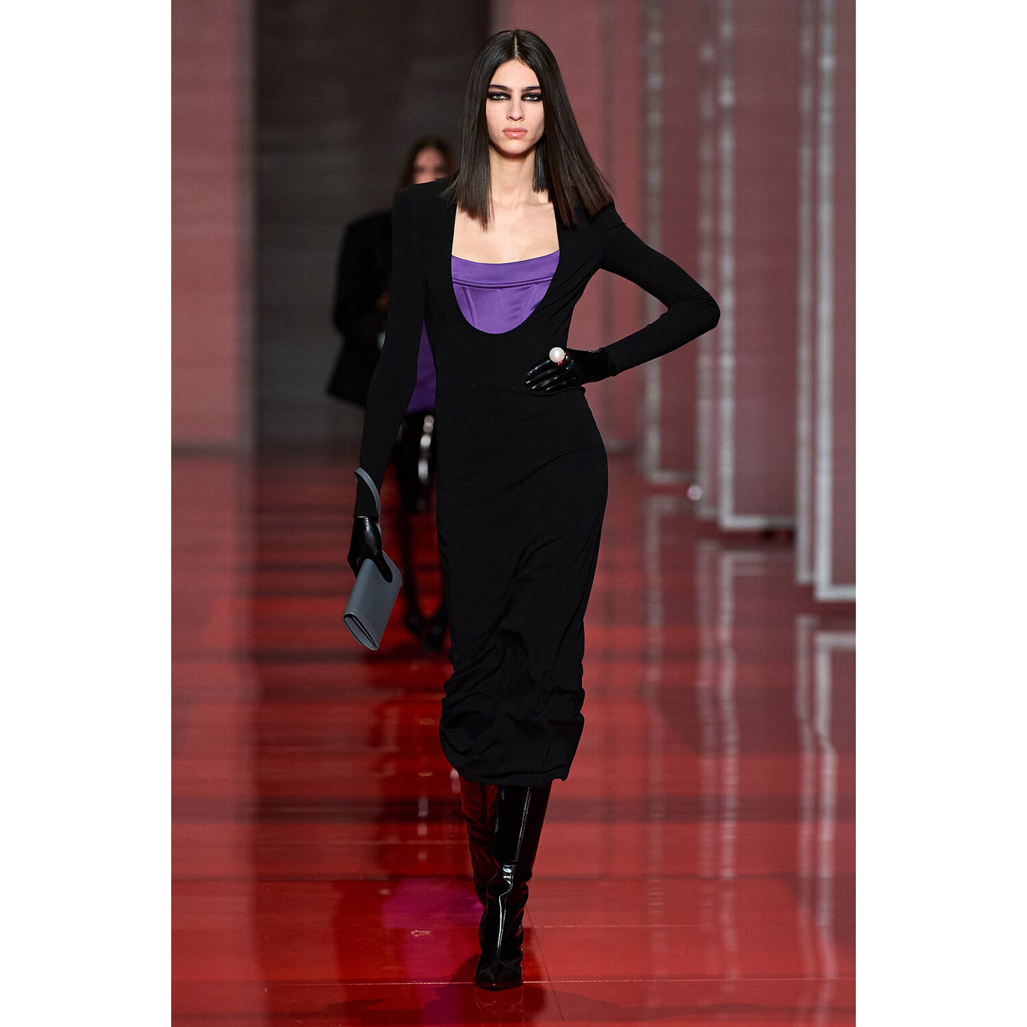 Фото Versace Fall 2022 Collection / Versace осень-зима 2022