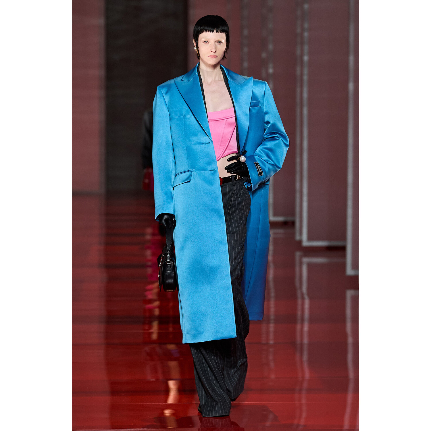 Фото Versace Fall 2022 Collection / Versace осень-зима 2022