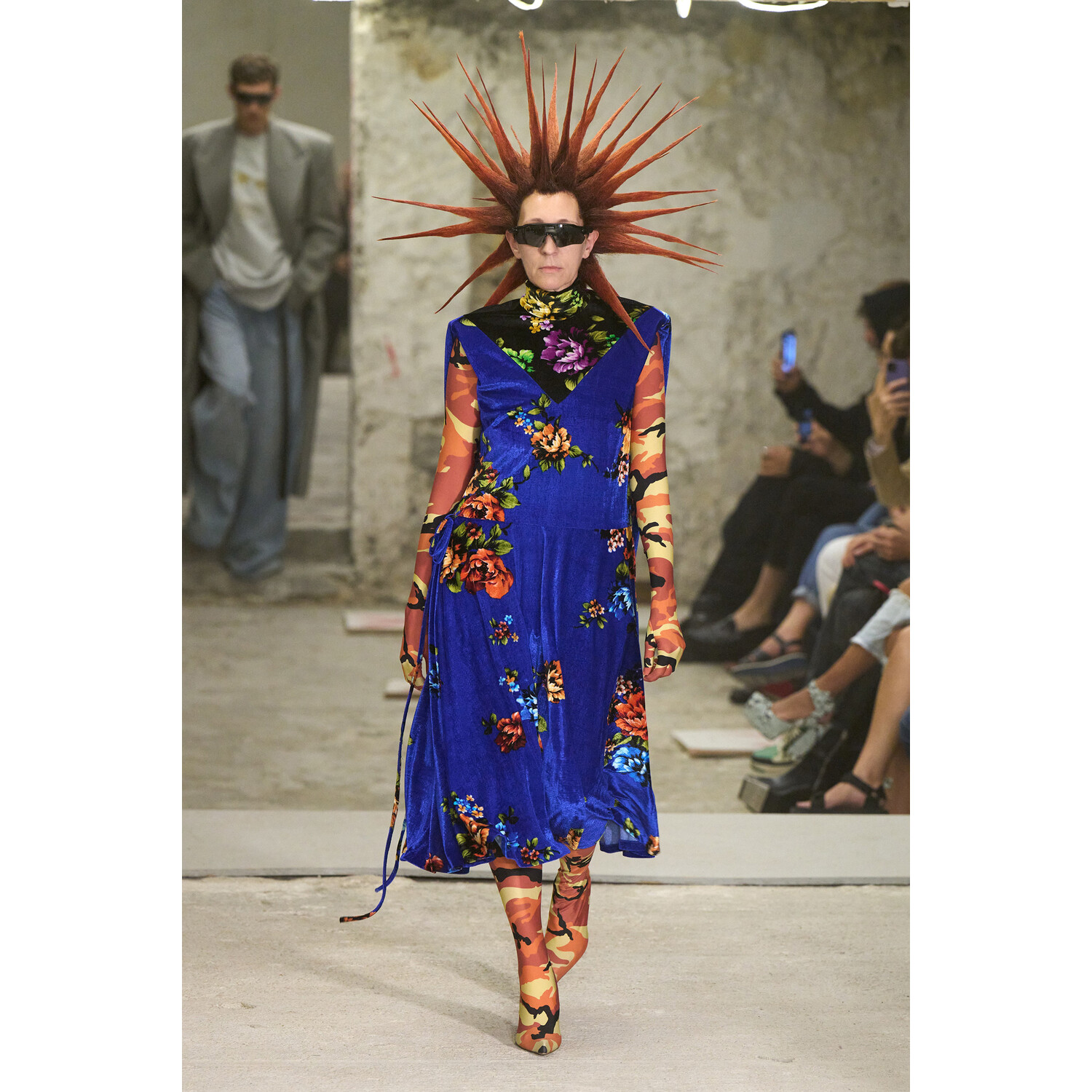 Фото Vetements коллекция весна-лето 2023 / Vetements Spring 2023