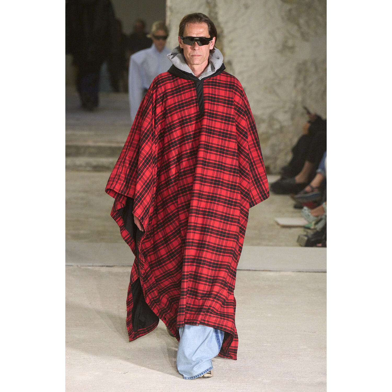 Фото Vetements коллекция весна-лето 2023 / Vetements Spring 2023