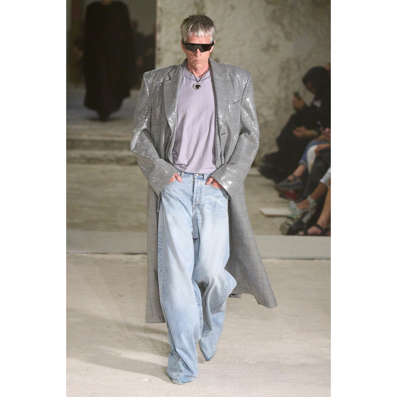 Фото Vetements коллекция весна-лето 2023 / Vetements Spring 2023