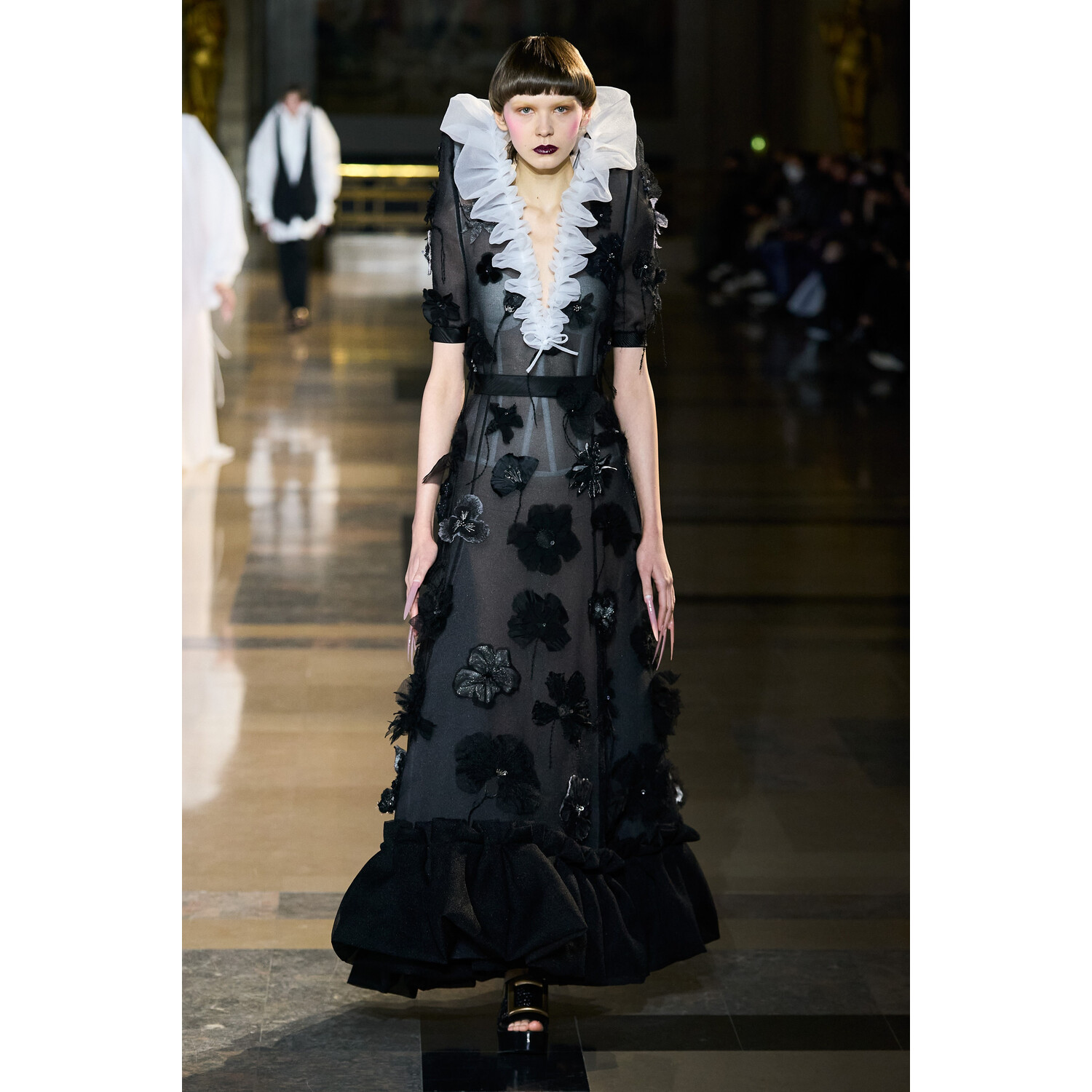 Фото Viktor and Rolf Couture Spring 2022 Collection / Viktor and Rolf Couture весна-лето 2022