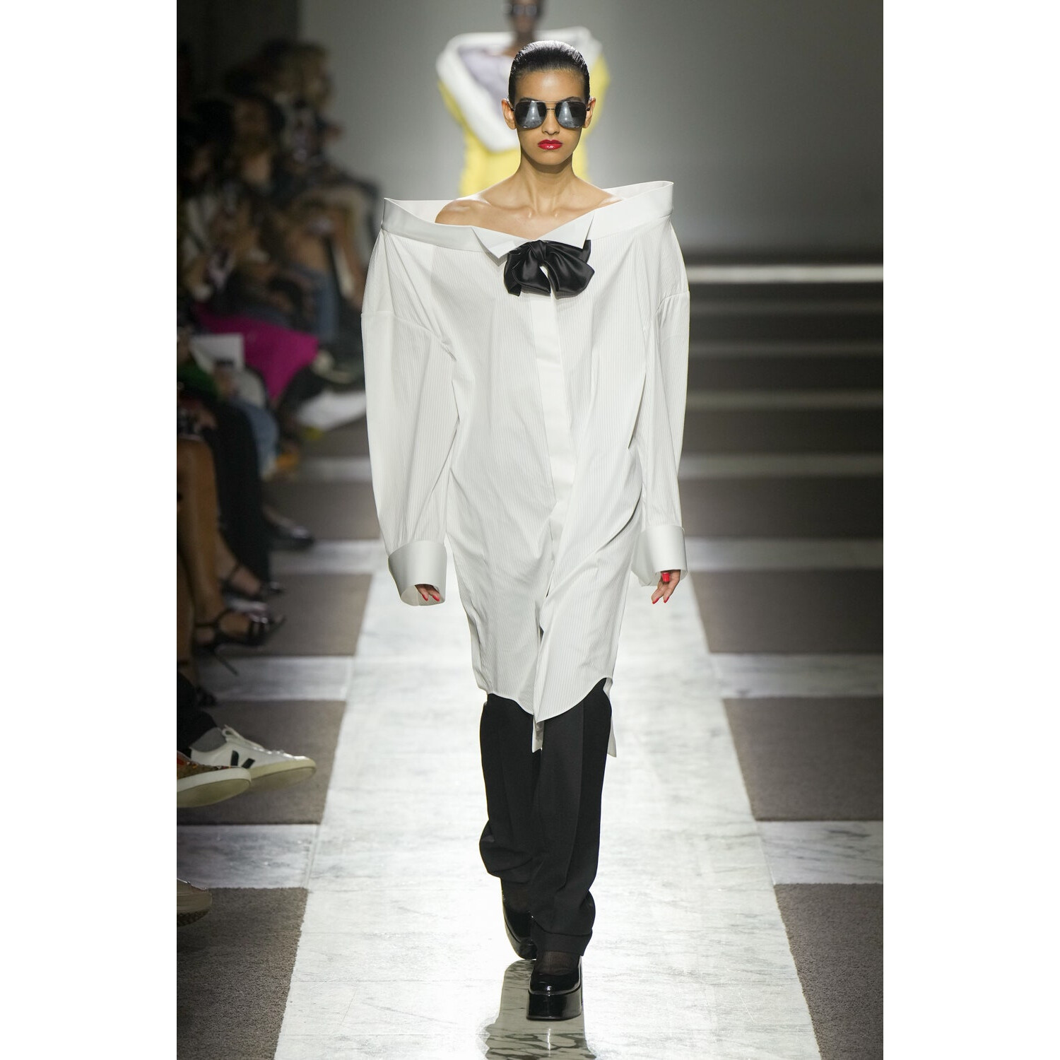 Фото Viktor and Rolf Couture коллекция осень 2022 / Viktor and Rolf Couture Fall 2022