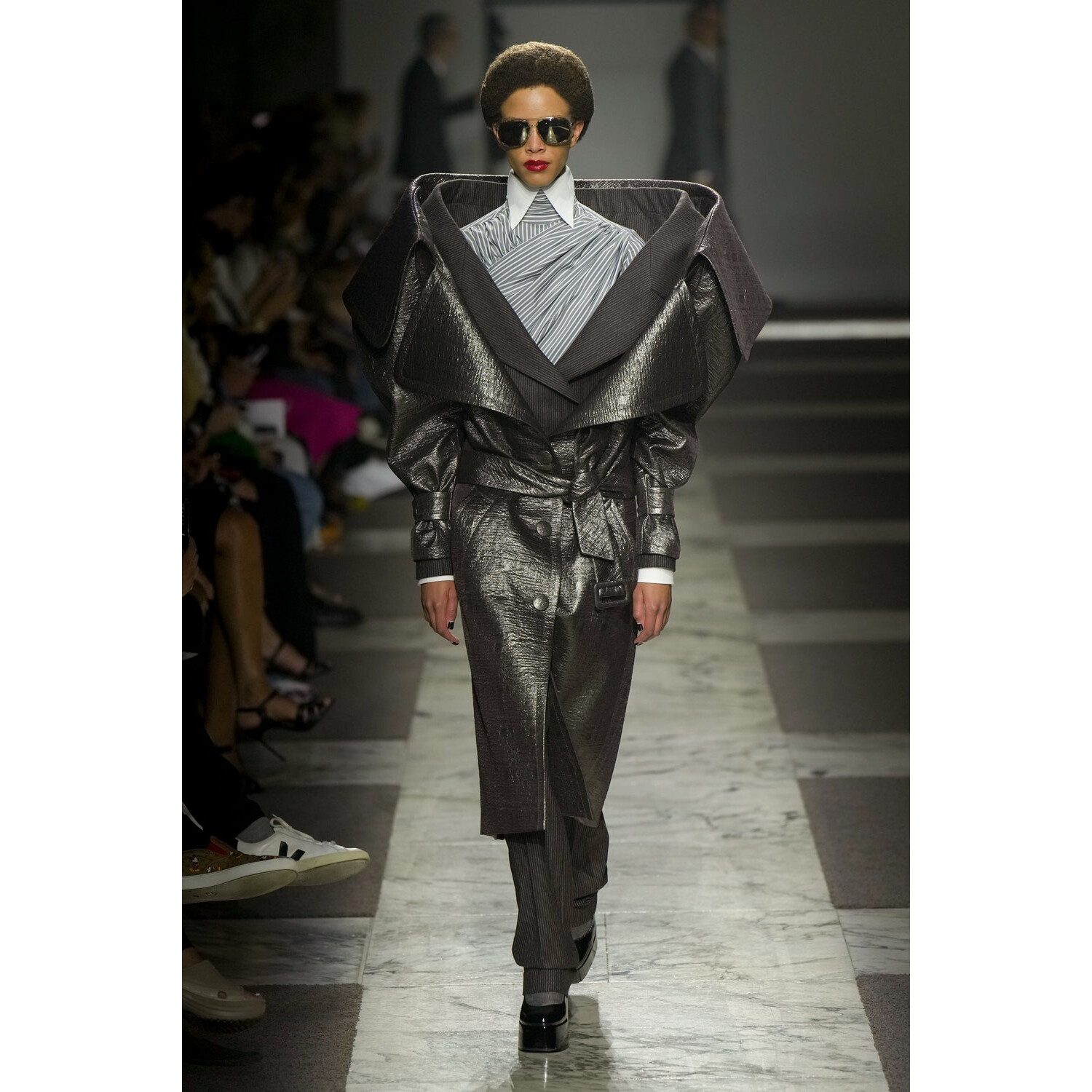 Фото Viktor and Rolf Couture коллекция осень 2022 / Viktor and Rolf Couture Fall 2022