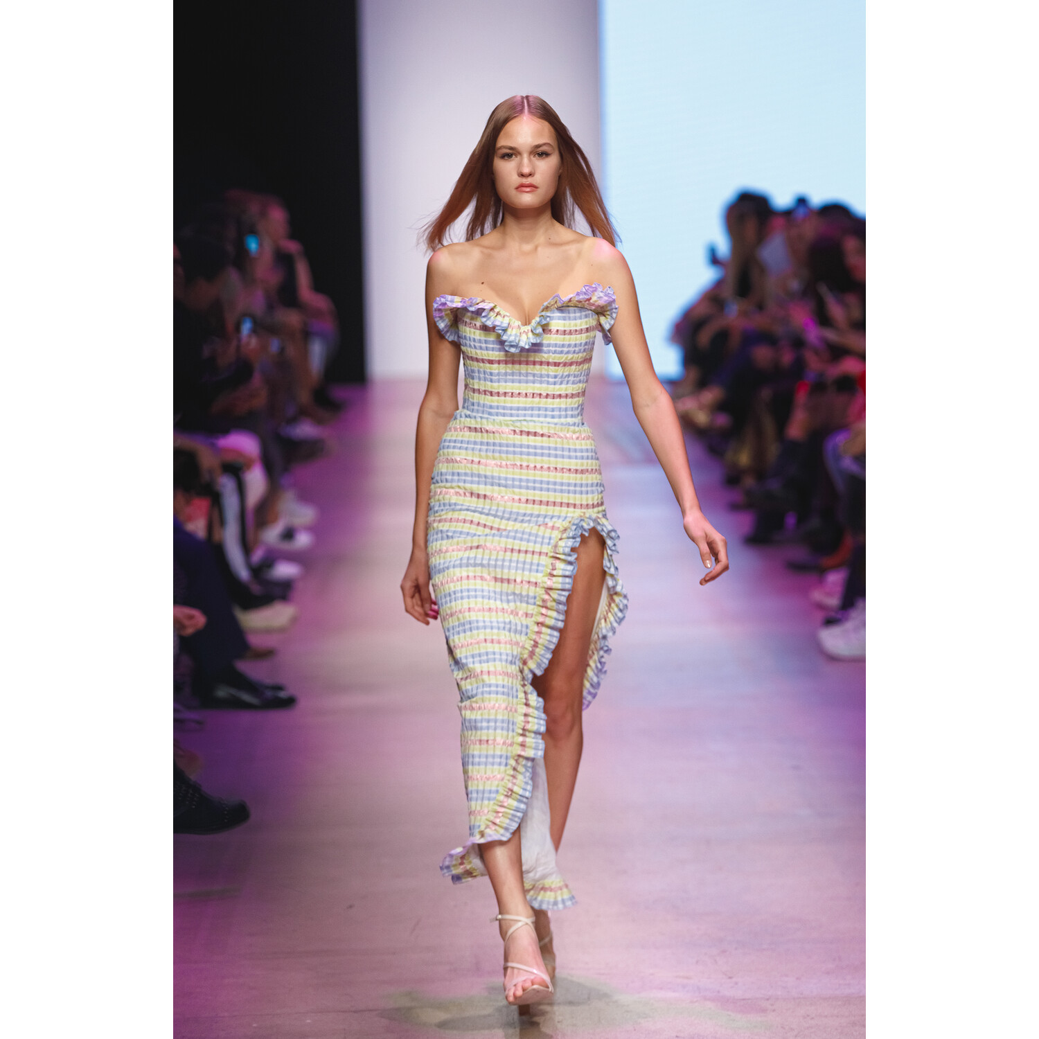 Фото Yasya Minochkina Spring 2020 Ready-to-Wear / Yasya Minochkina весна-лето 2020 / Неделя моды: Москва