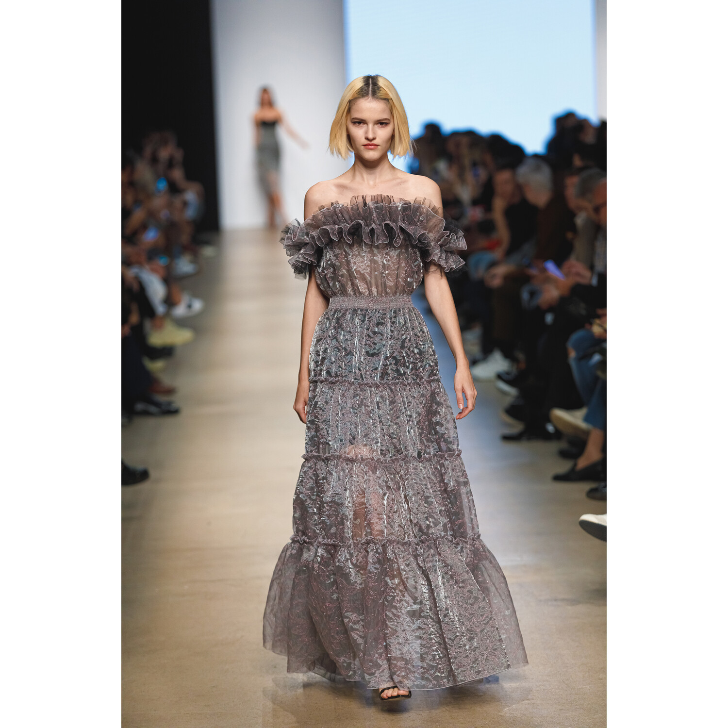 Фото Yasya Minochkina Spring 2020 Ready-to-Wear / Yasya Minochkina весна-лето 2020 / Неделя моды: Москва