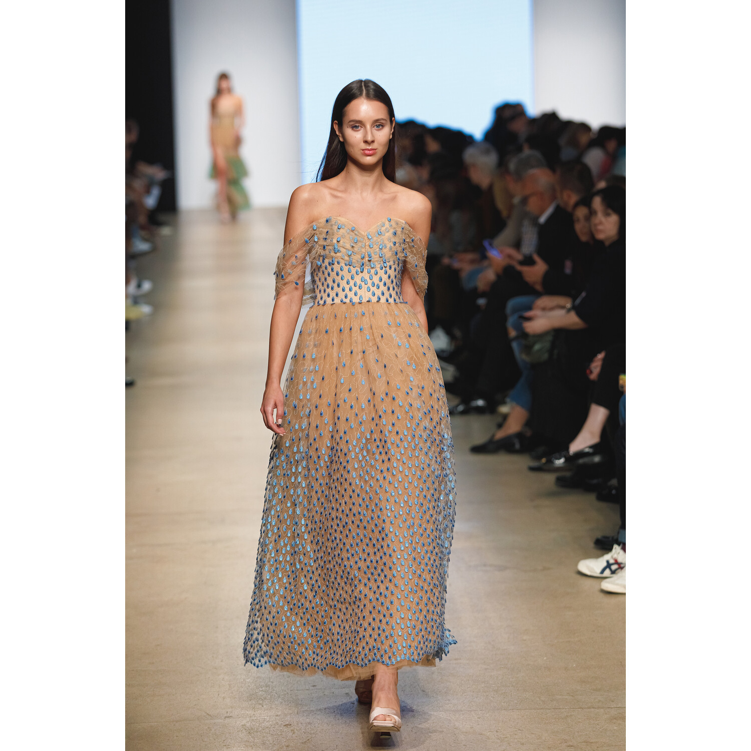 Фото Yasya Minochkina Spring 2020 Ready-to-Wear / Yasya Minochkina весна-лето 2020 / Неделя моды: Москва