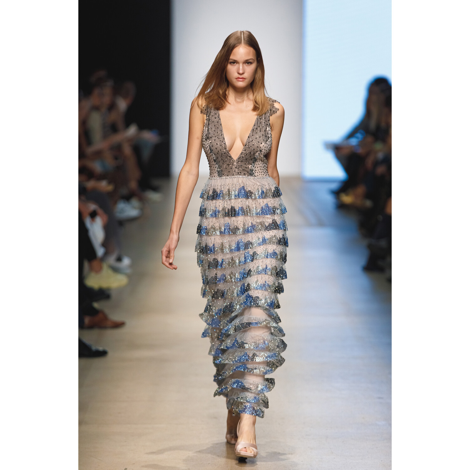 Фото Yasya Minochkina Spring 2020 Ready-to-Wear / Yasya Minochkina весна-лето 2020 / Неделя моды: Москва