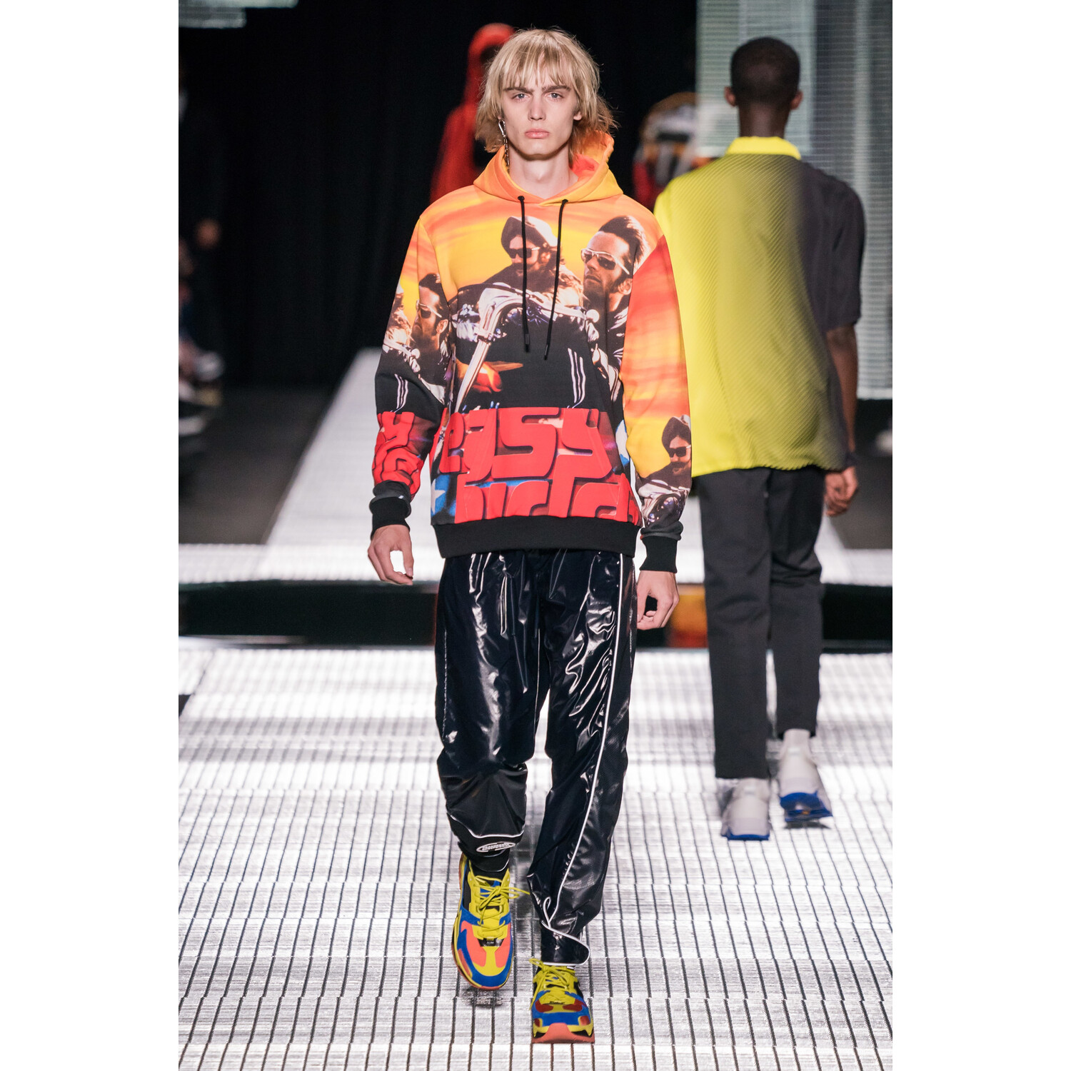 Фото Marcelo Burlon County of Milan Spring 2020 Menswear Collection / Marcelo Burlon County of Milan весна- лето 2020 / Неделя моды: Милан