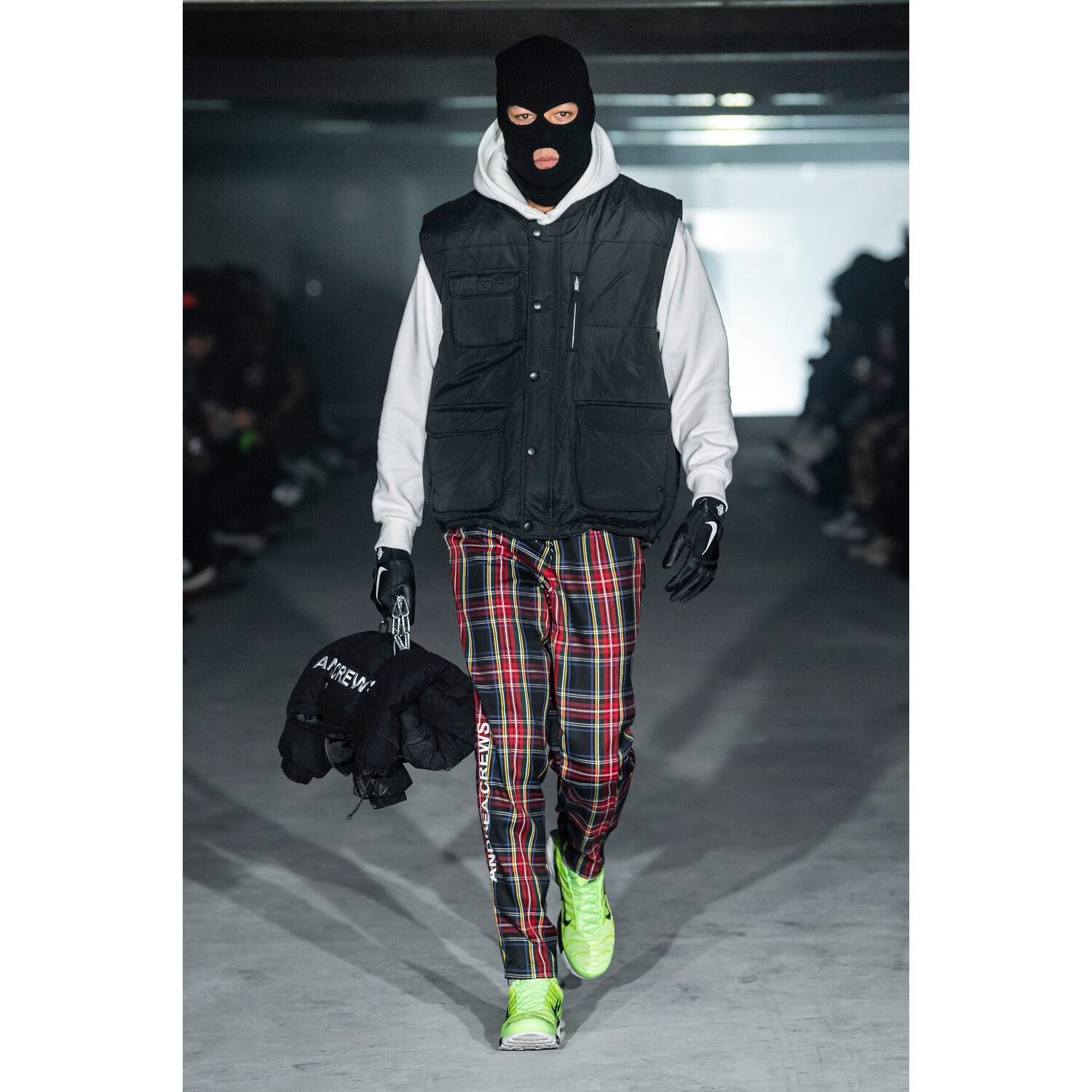 Фото Andrea Crews Fall 2019 Menswear / Andrea Crews осень-зима 2019 / Неделя моды: Париж
