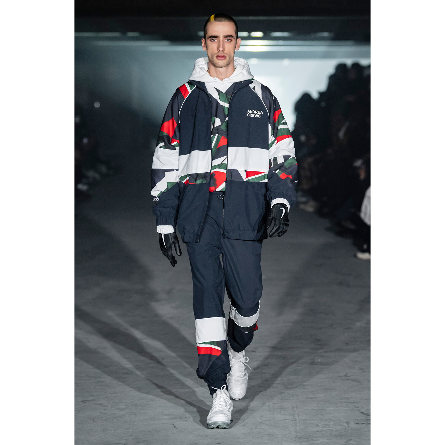 Фото Andrea Crews Fall 2019 Menswear / Andrea Crews осень-зима 2019 / Неделя моды: Париж
