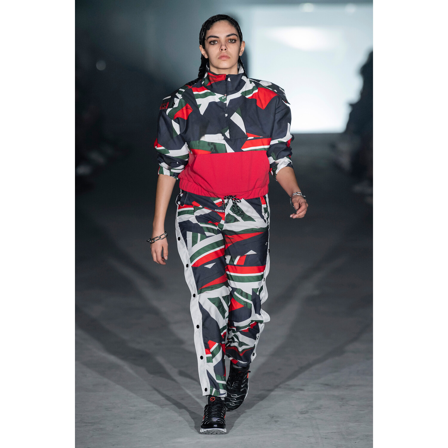 Фото Andrea Crews Fall 2019 Menswear / Andrea Crews осень-зима 2019 / Неделя моды: Париж