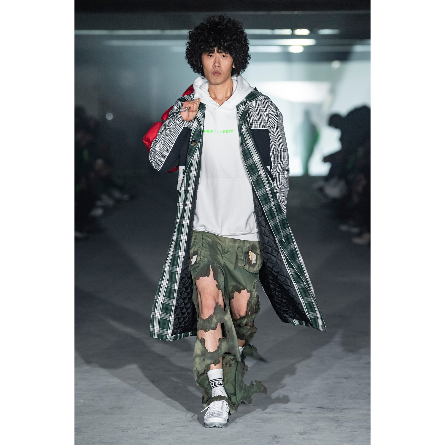 Фото Andrea Crews Fall 2019 Menswear / Andrea Crews осень-зима 2019 / Неделя моды: Париж
