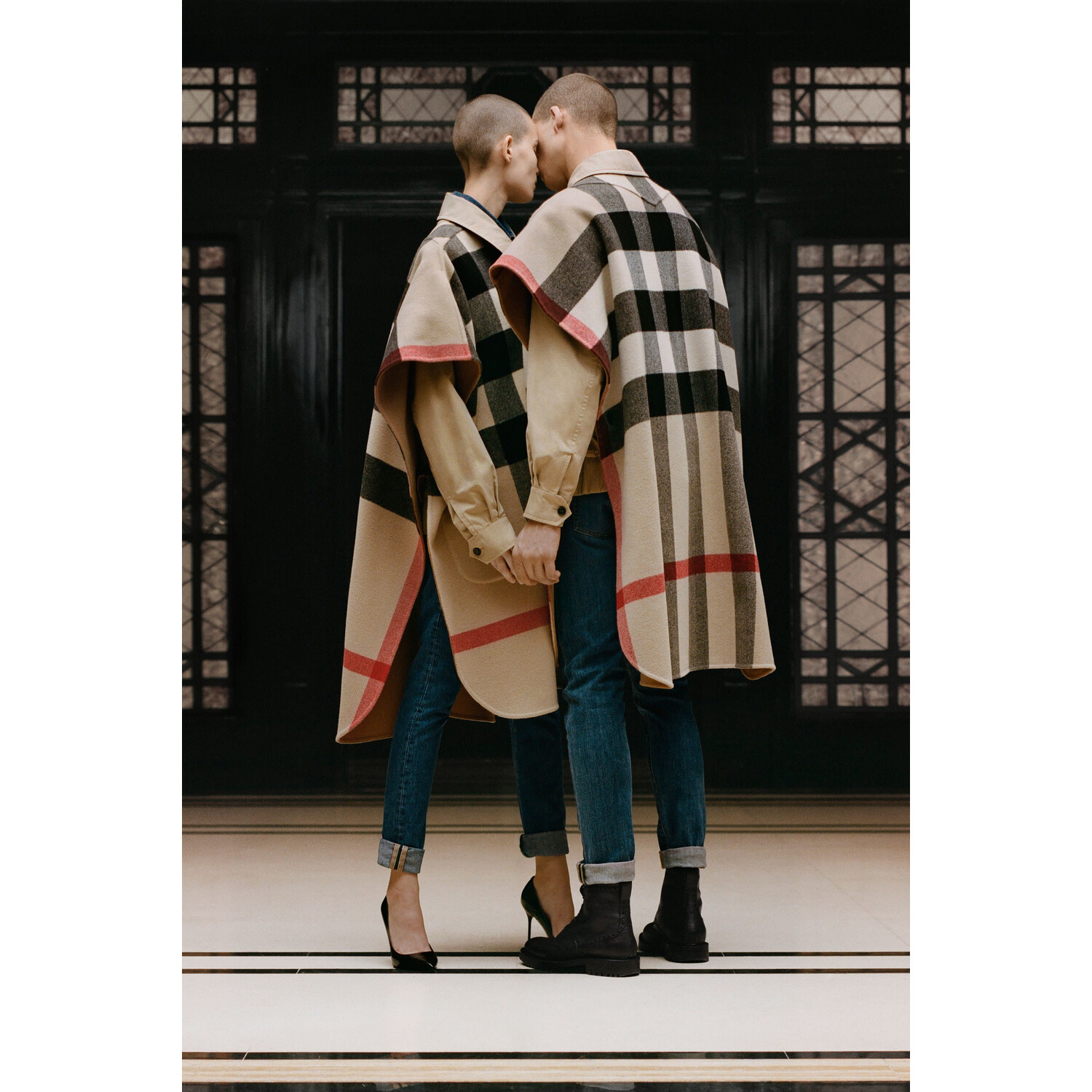 Фото burberry-Resort-2019-02