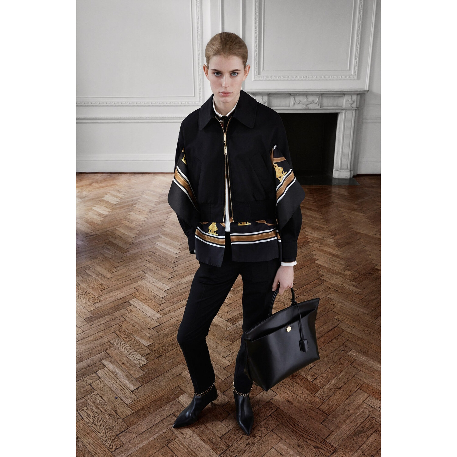 Фото Burberry Pre-fall 2019 / Burberry осень 2019