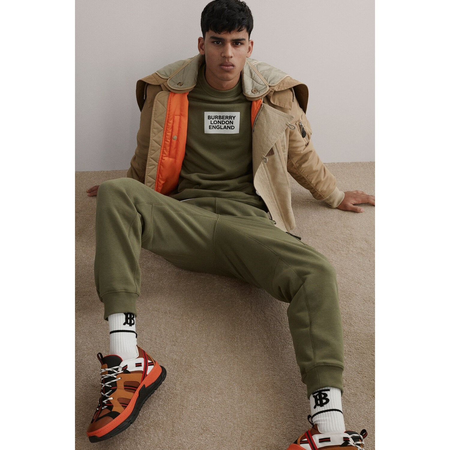 Фото Burberry Pre-fall 2019 / Burberry осень 2019
