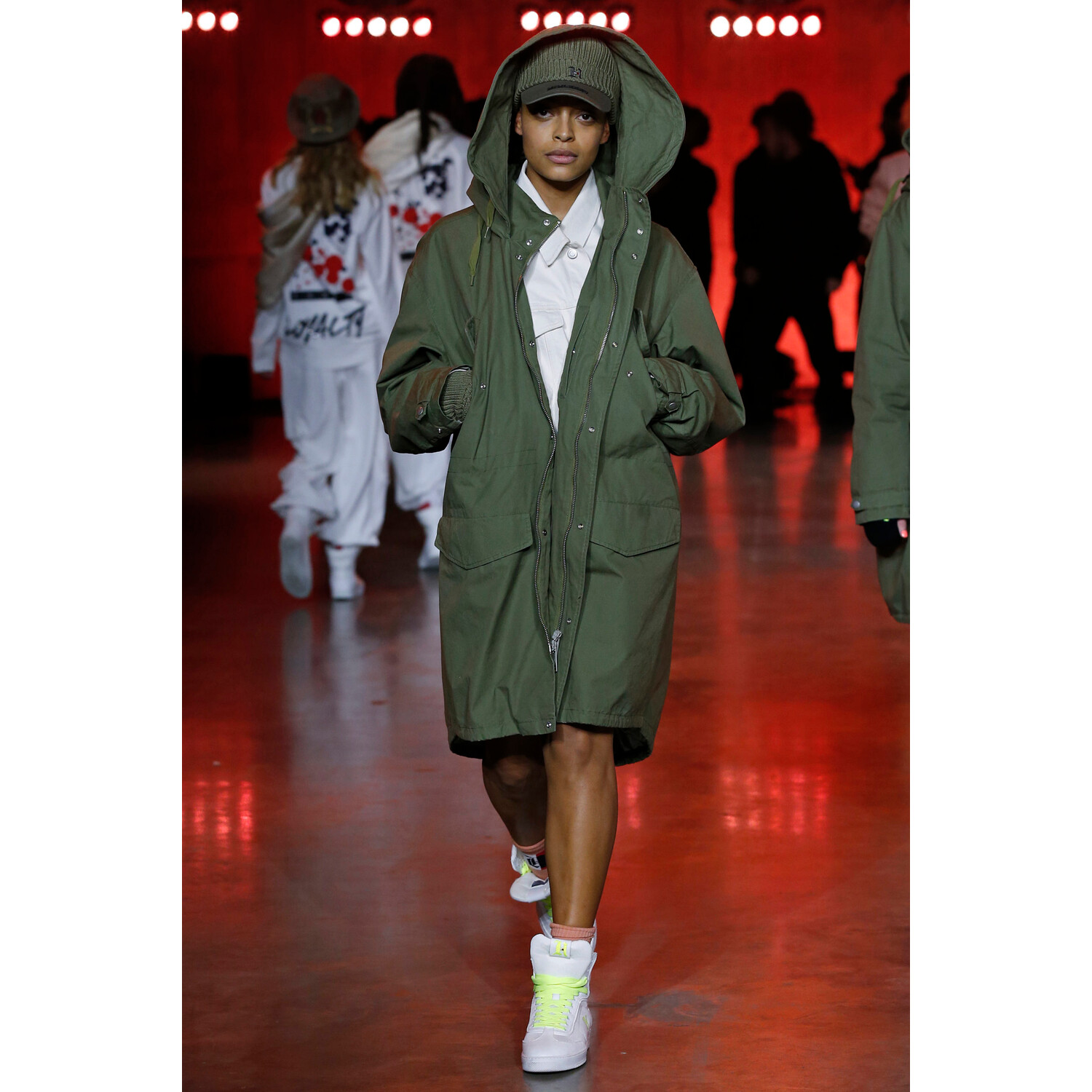 Фото Tommy Hilfiger Spring 2020 Ready-to-Wear / Томми Хилфигер весна-лето 2020 / Неделя моды: Лондон