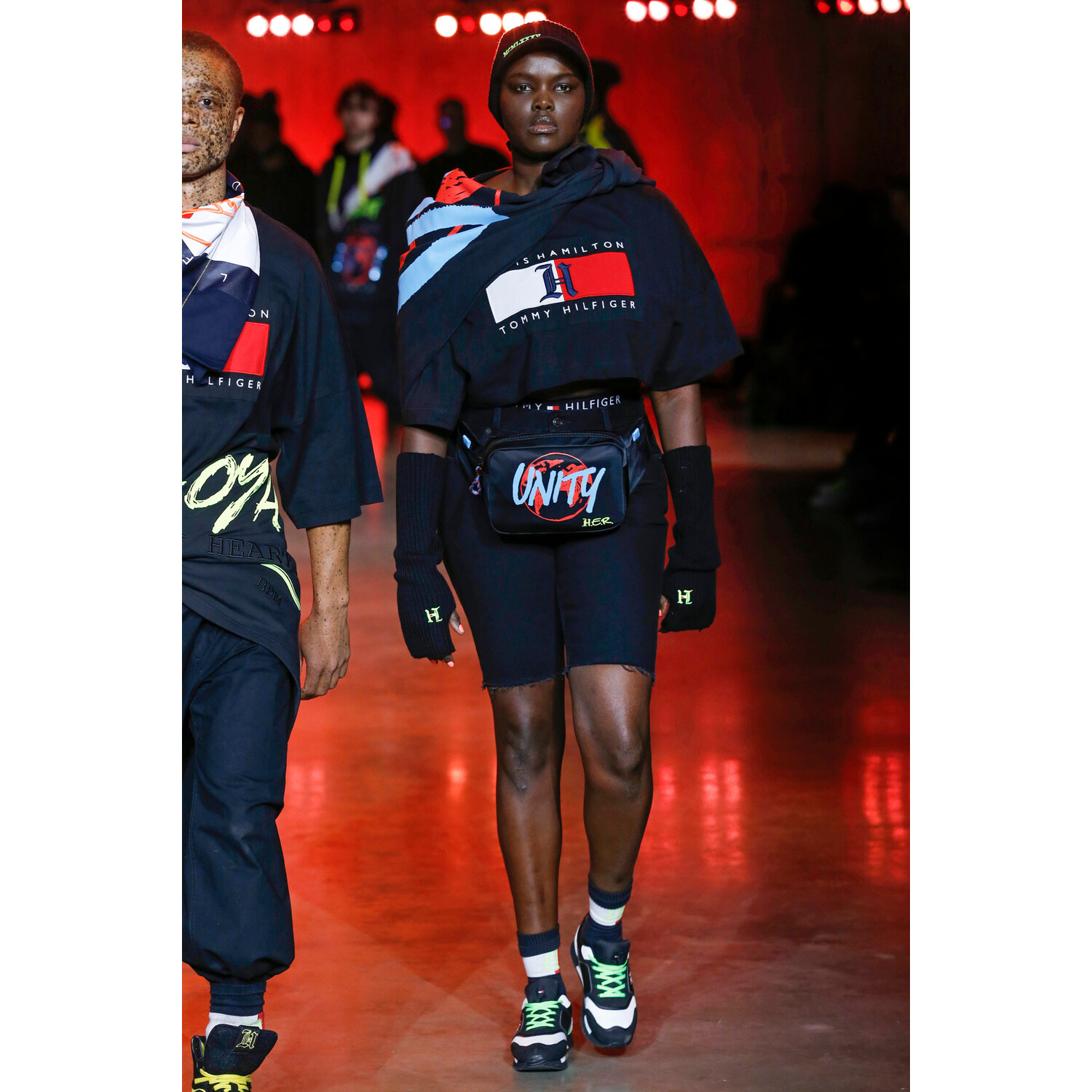 Фото Tommy Hilfiger Spring 2020 Ready-to-Wear / Томми Хилфигер весна-лето 2020 / Неделя моды: Лондон